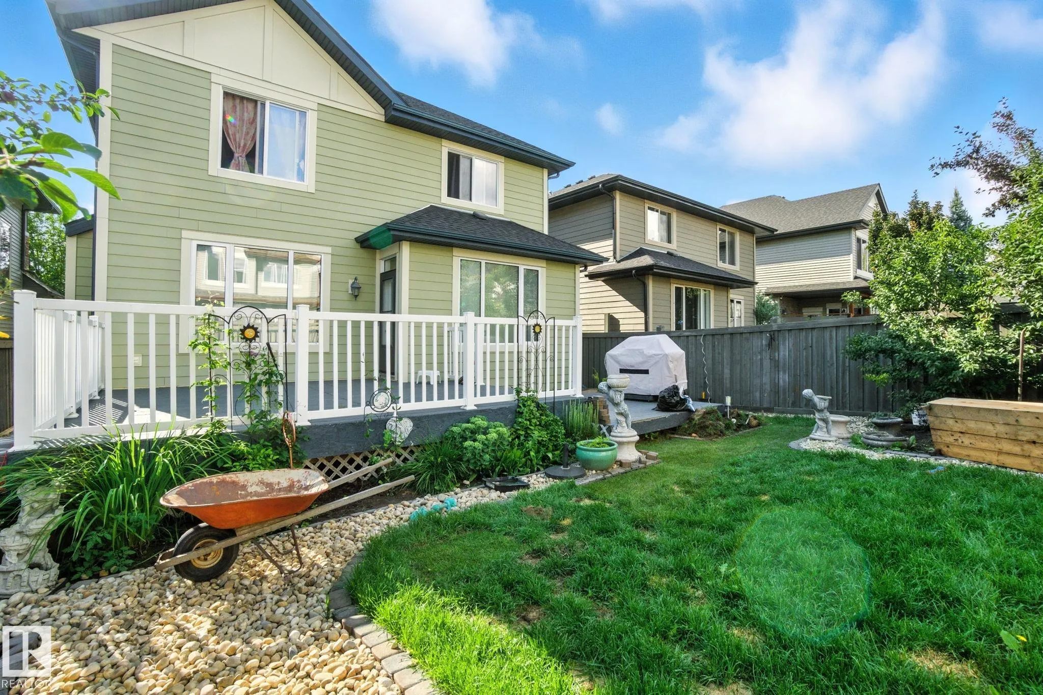 478 AINSLIE Crescent