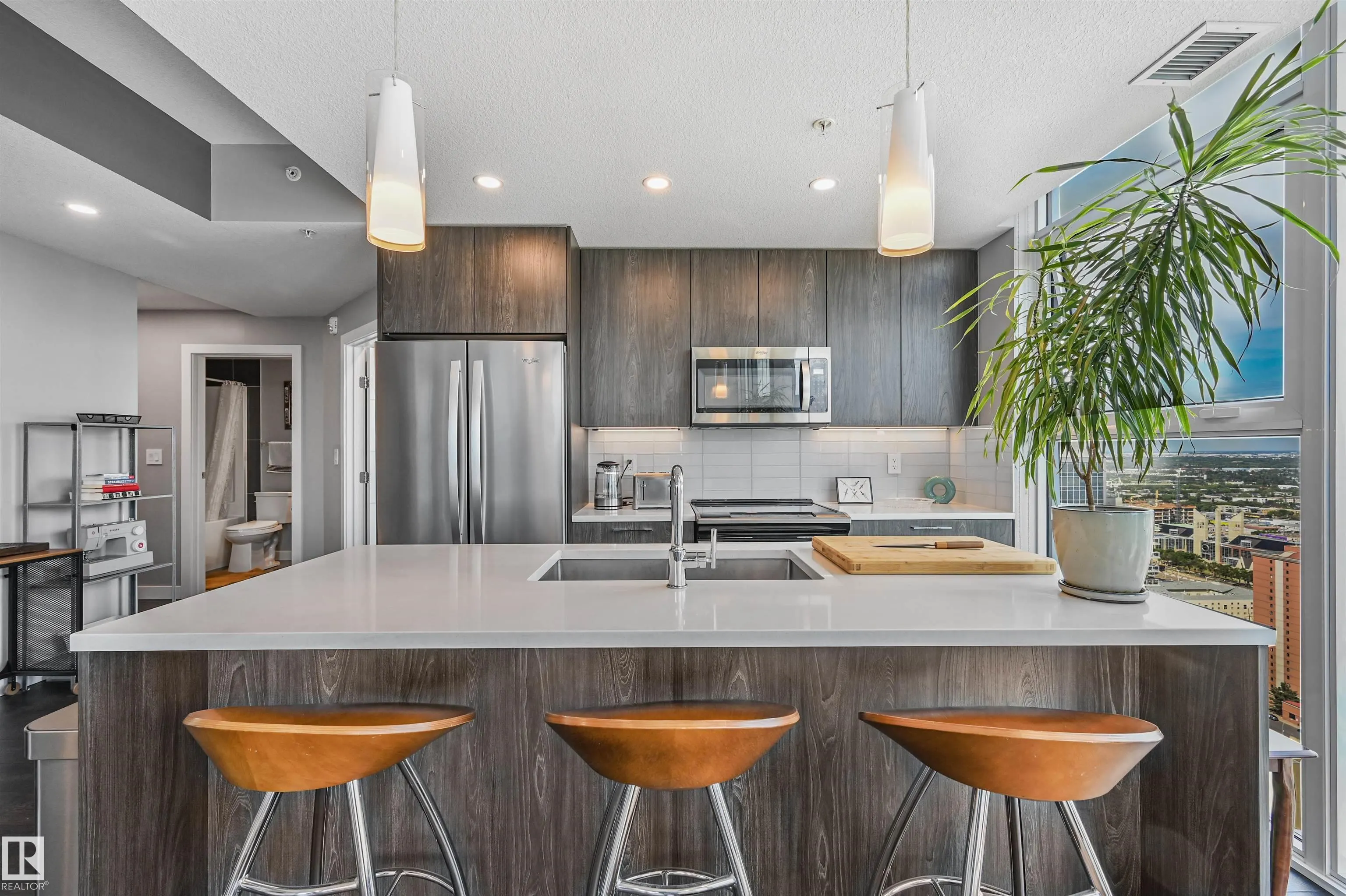 10180 103 Street