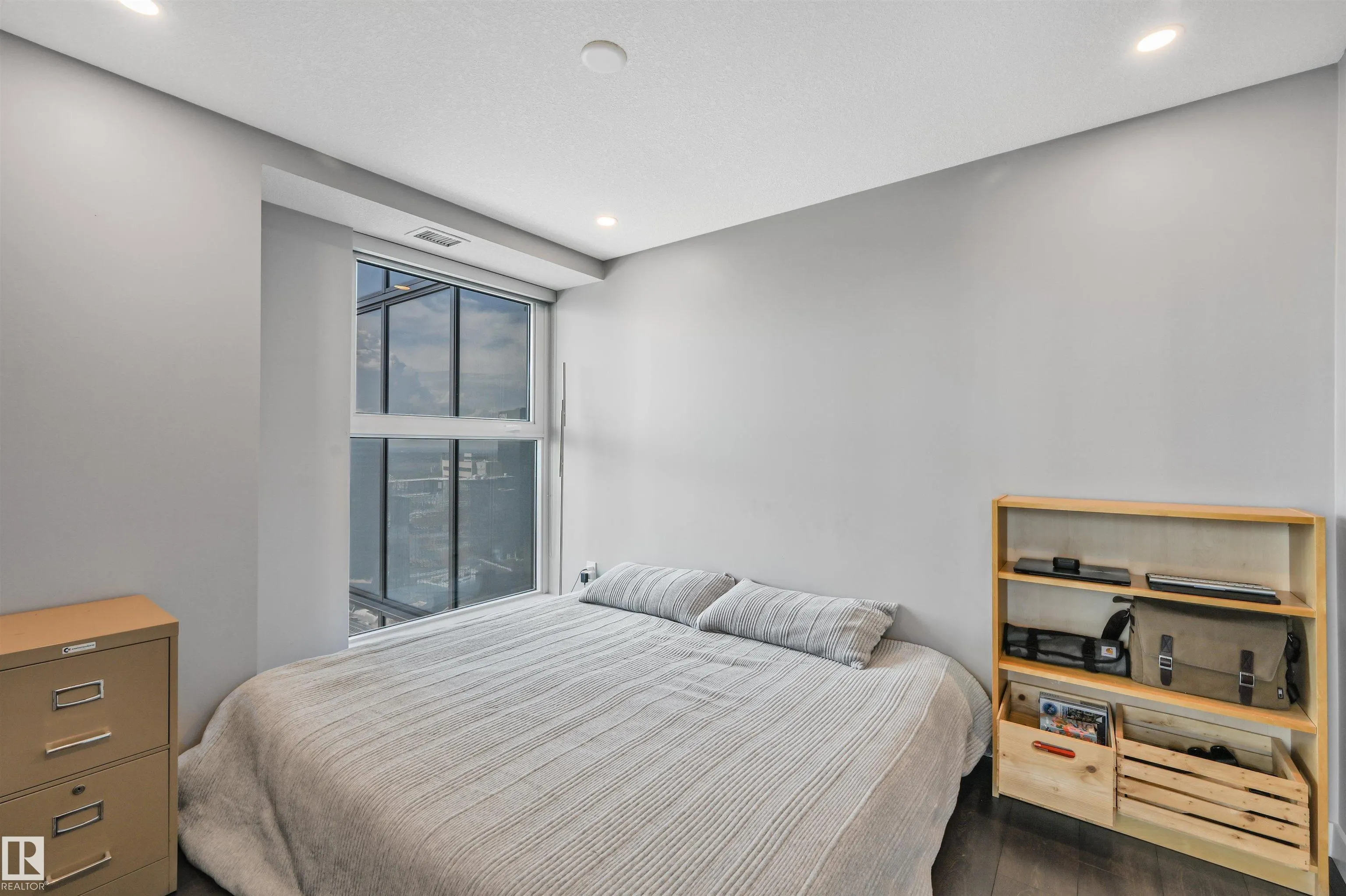 10180 103 Street