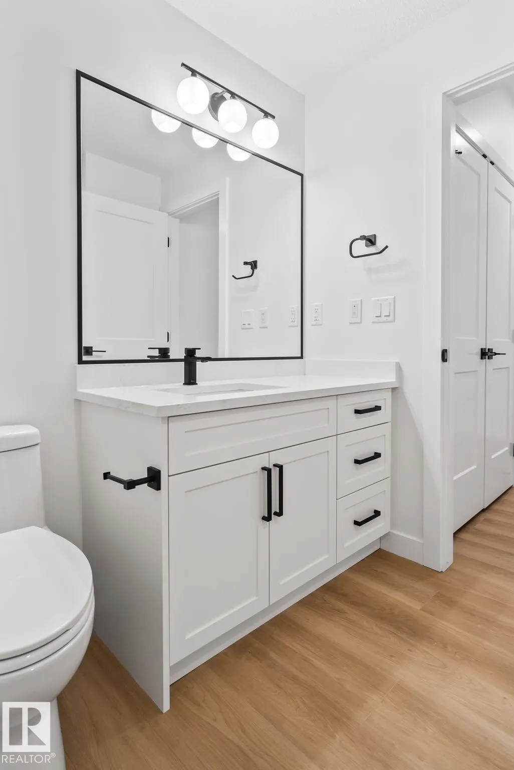 3138 Magpie Wy