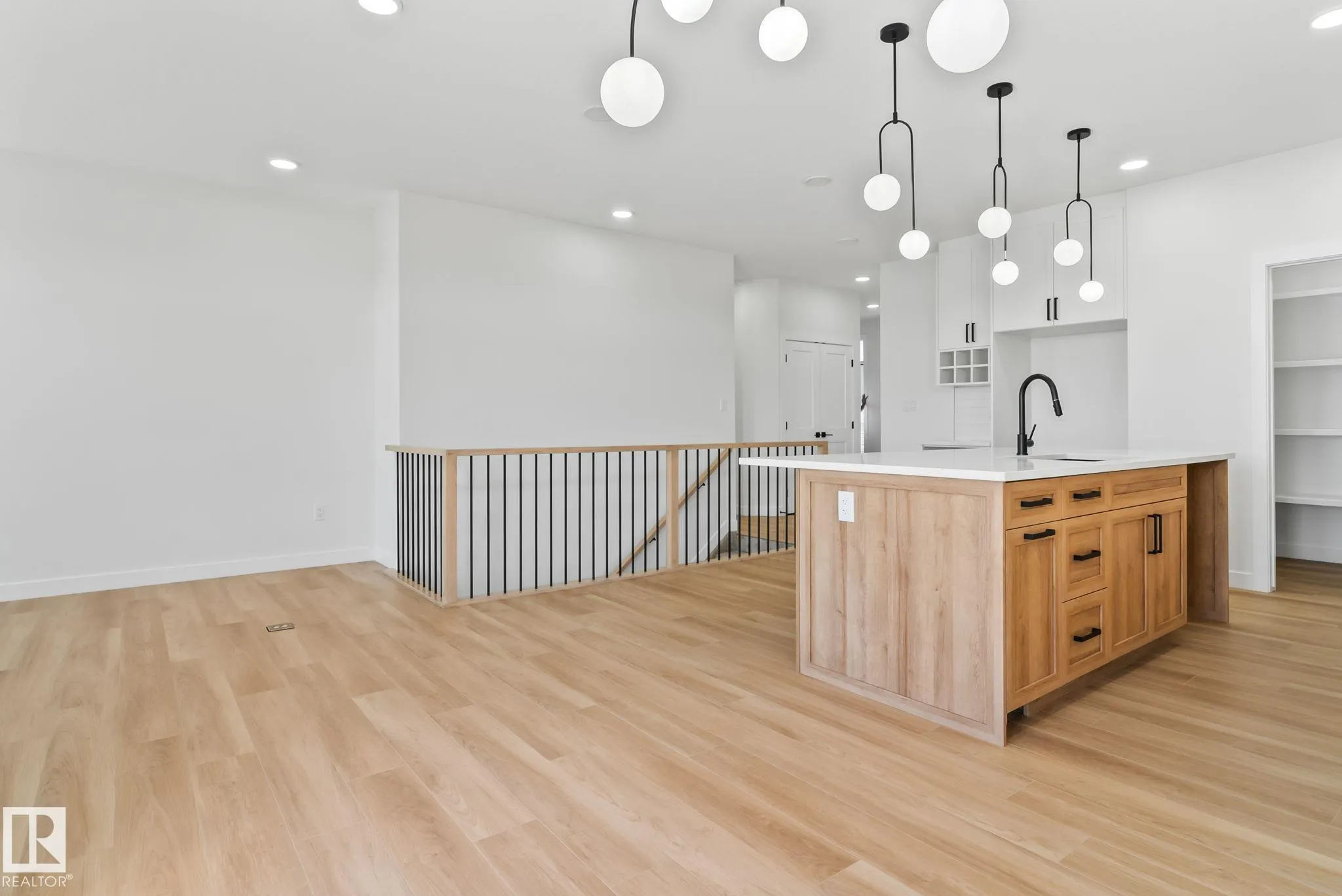 3138 Magpie Wy
