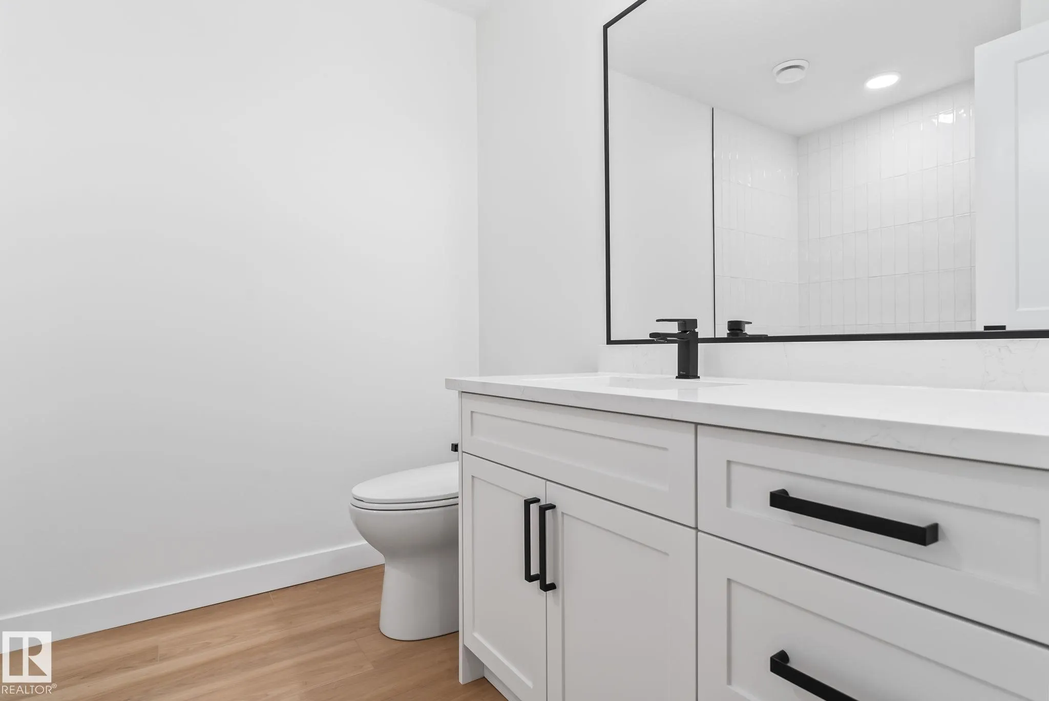 3138 Magpie Wy