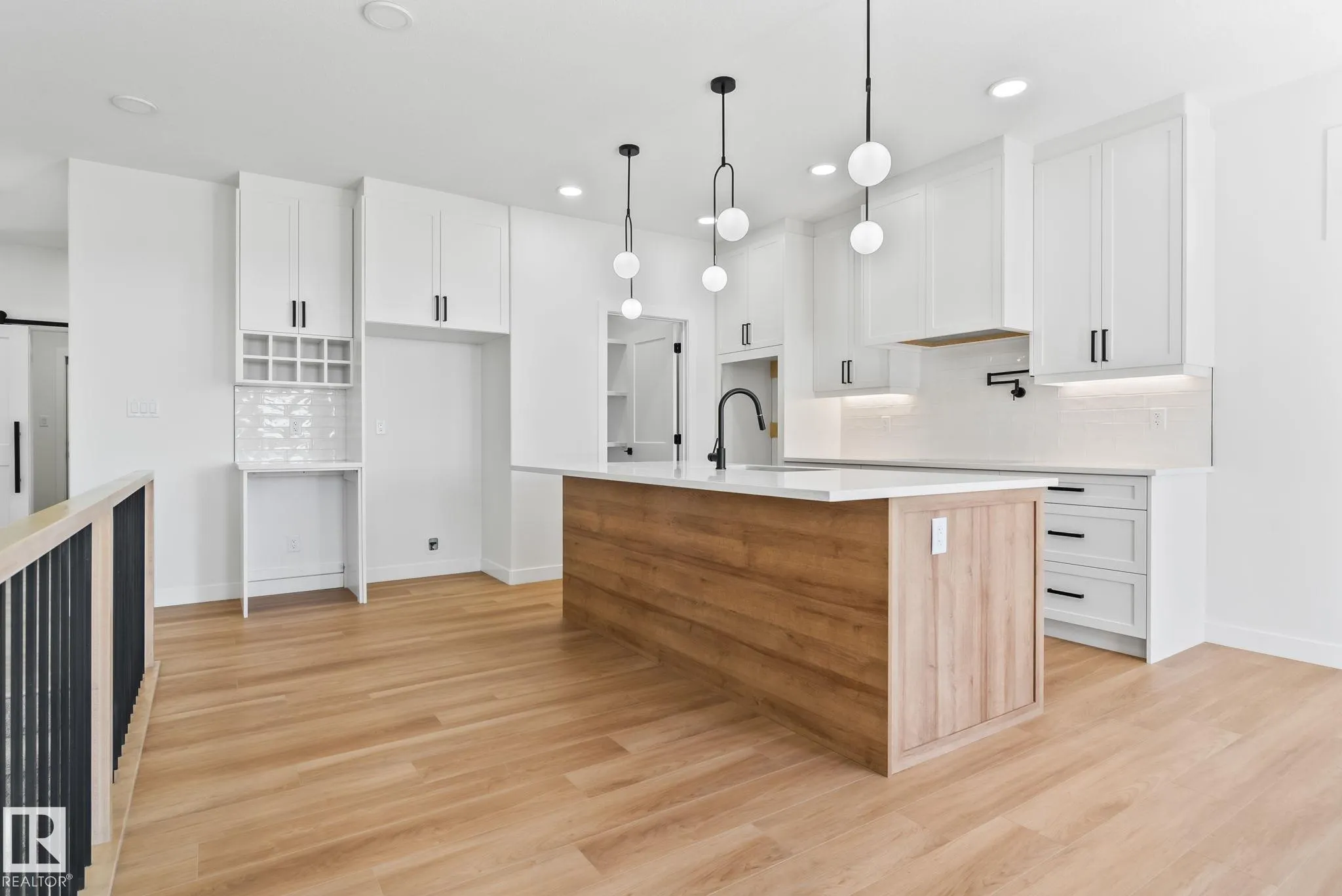 3138 Magpie Wy