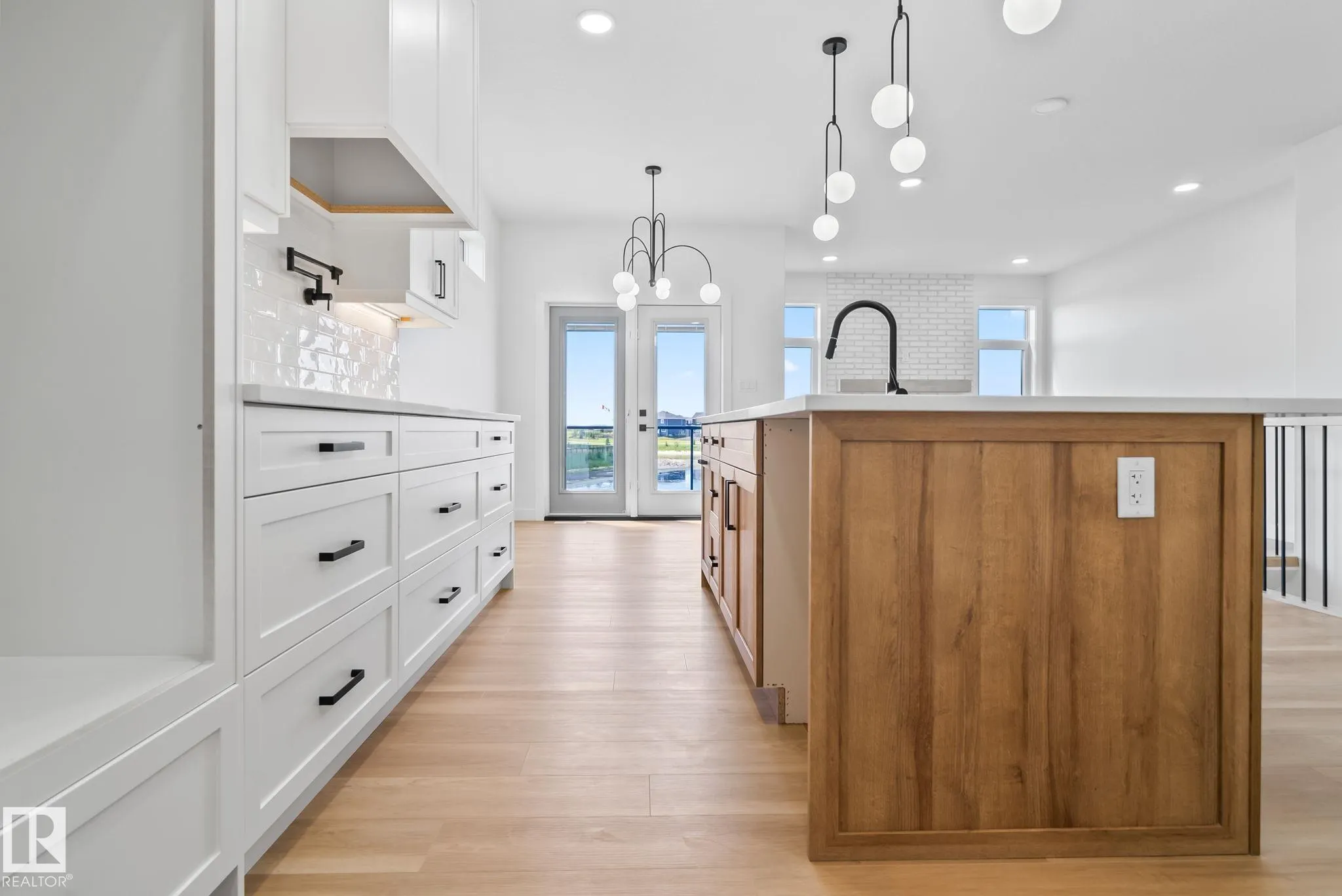 3138 Magpie Wy
