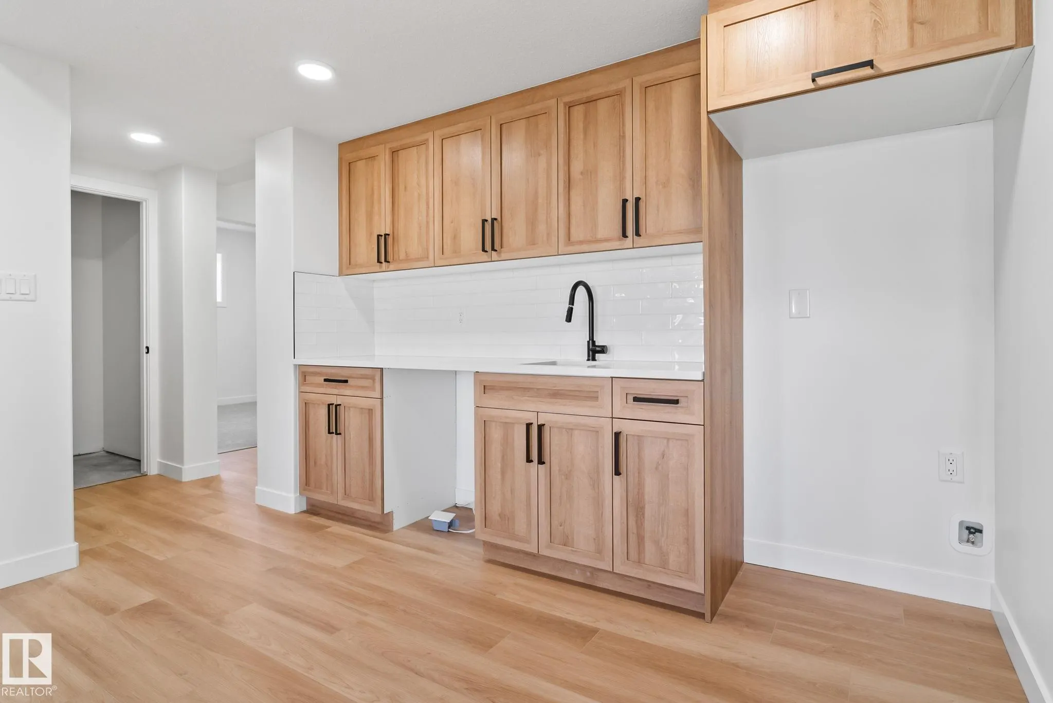 3138 Magpie Wy