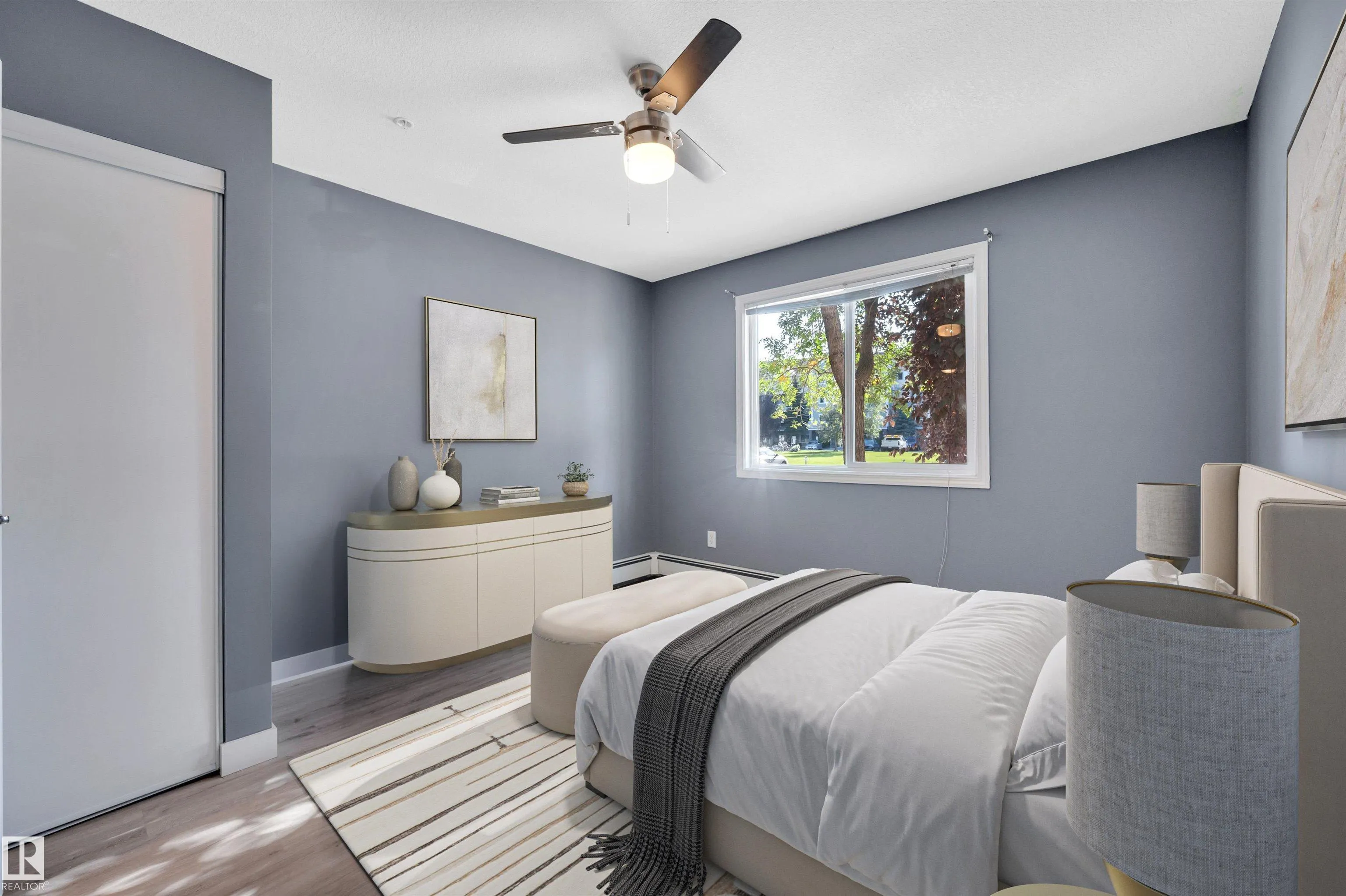 50 WOODSMERE Close