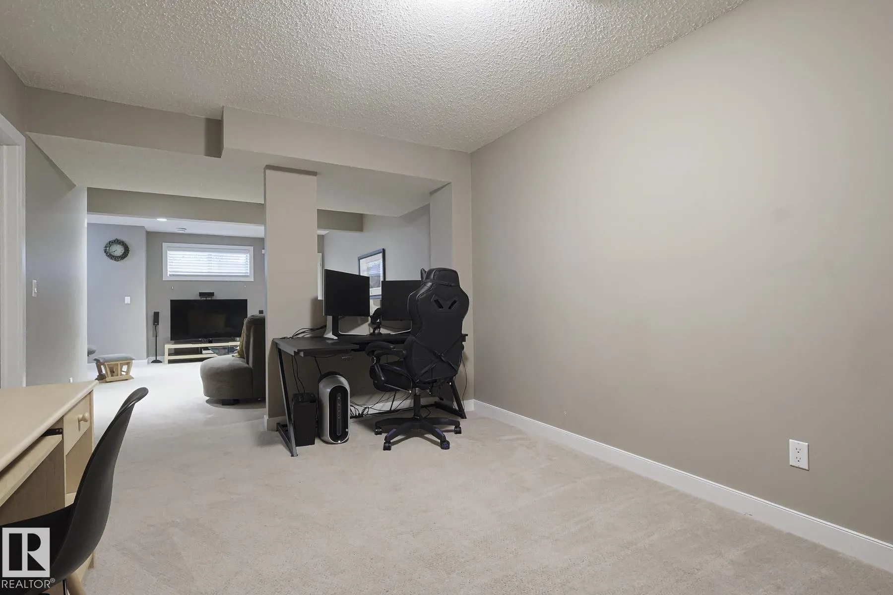 2544 ANDERSON Way