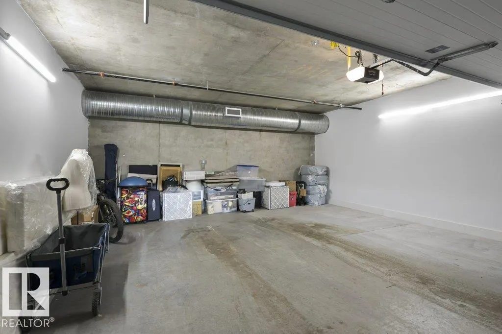 200 BELLEROSE Drive