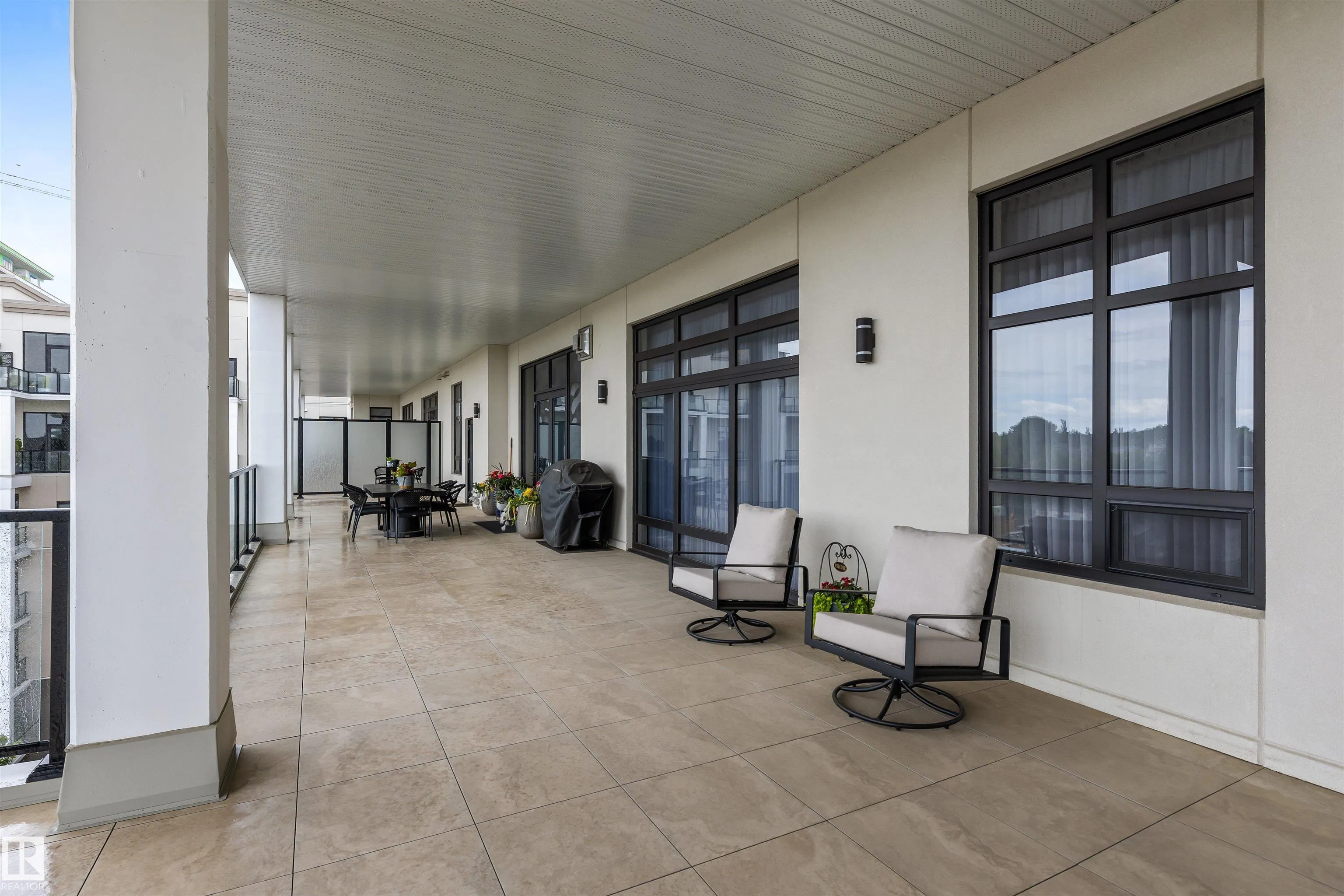 200 BELLEROSE Drive