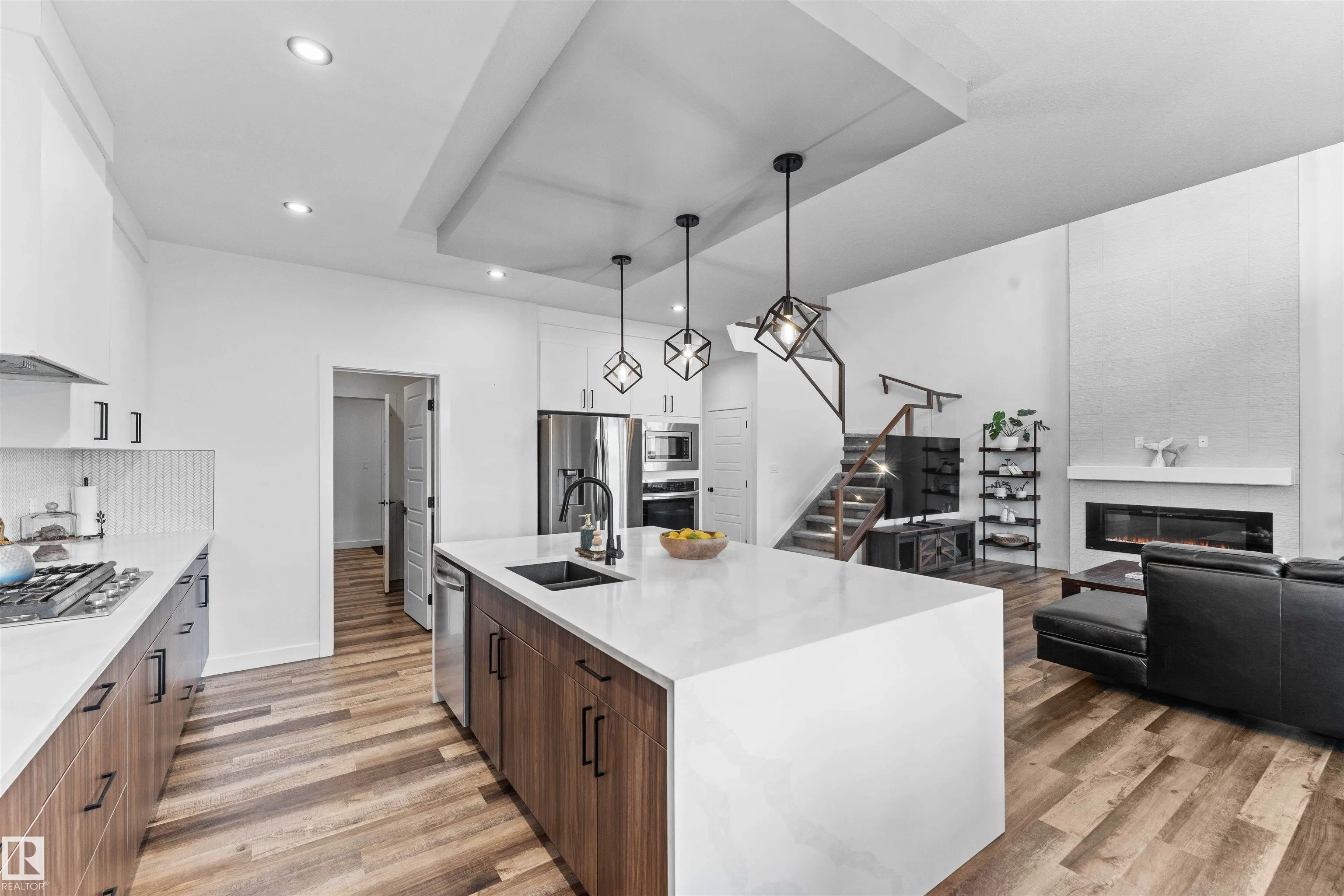 57 DALQUIST Bay