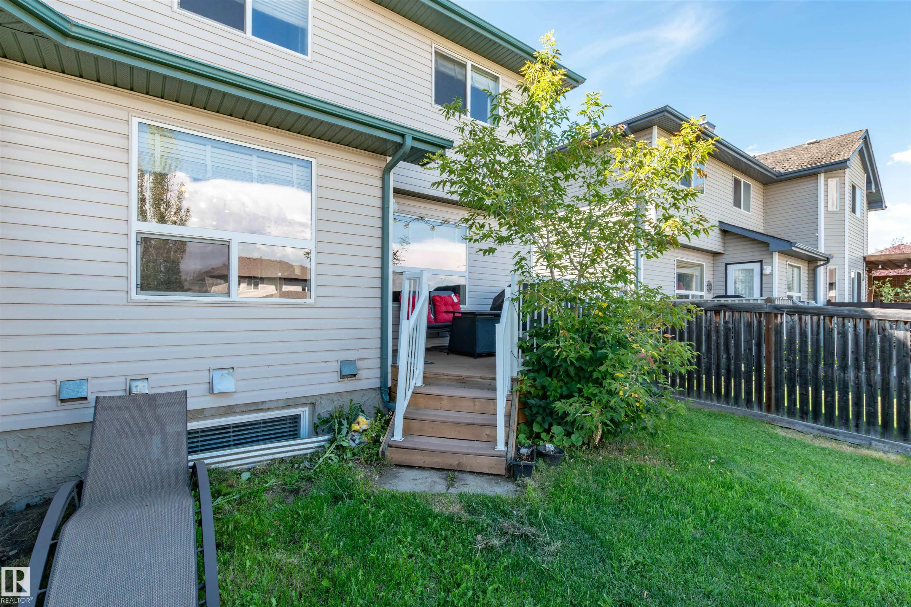 5 CARLYLE Crescent