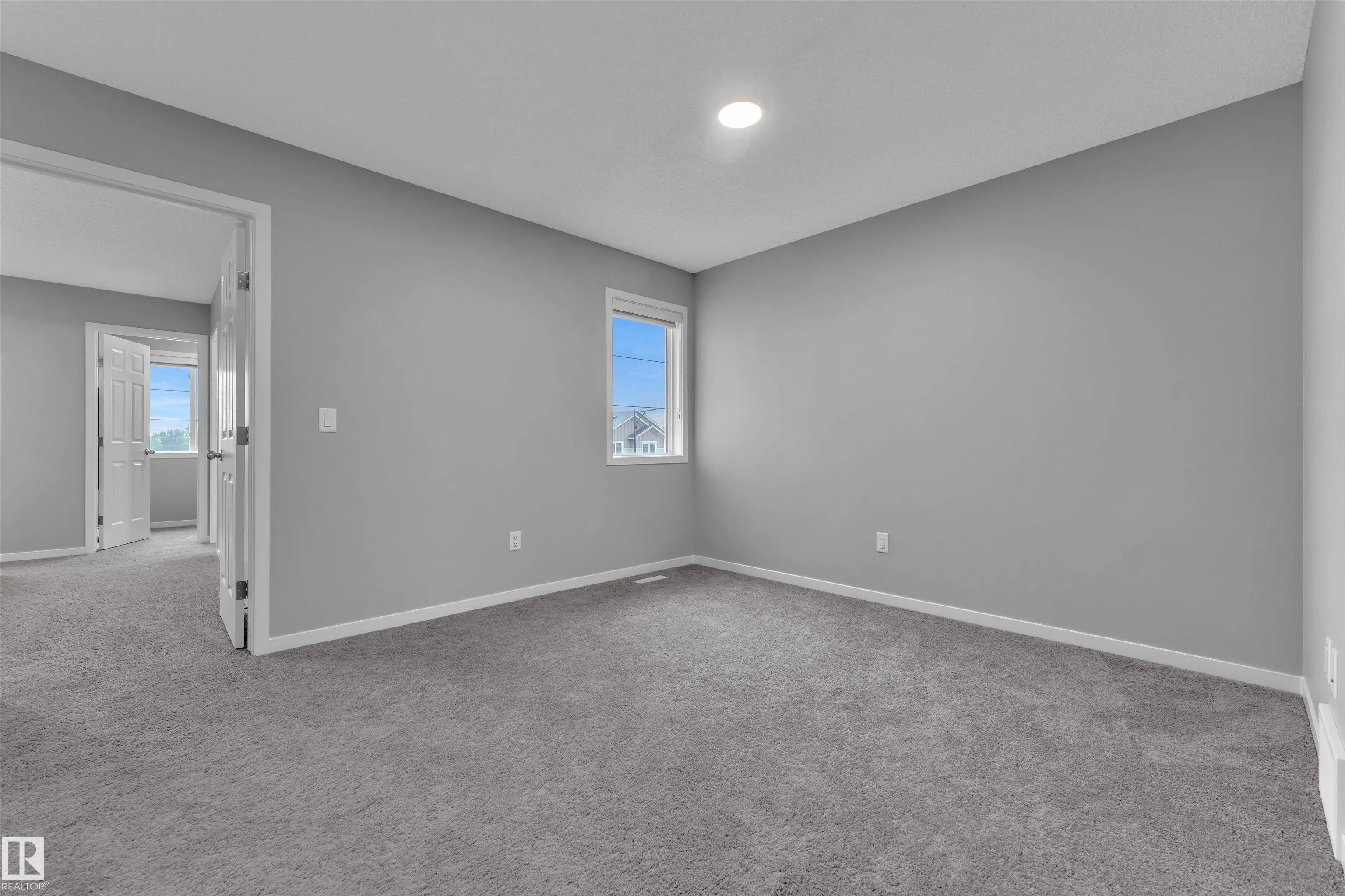 8880 CARSON Way