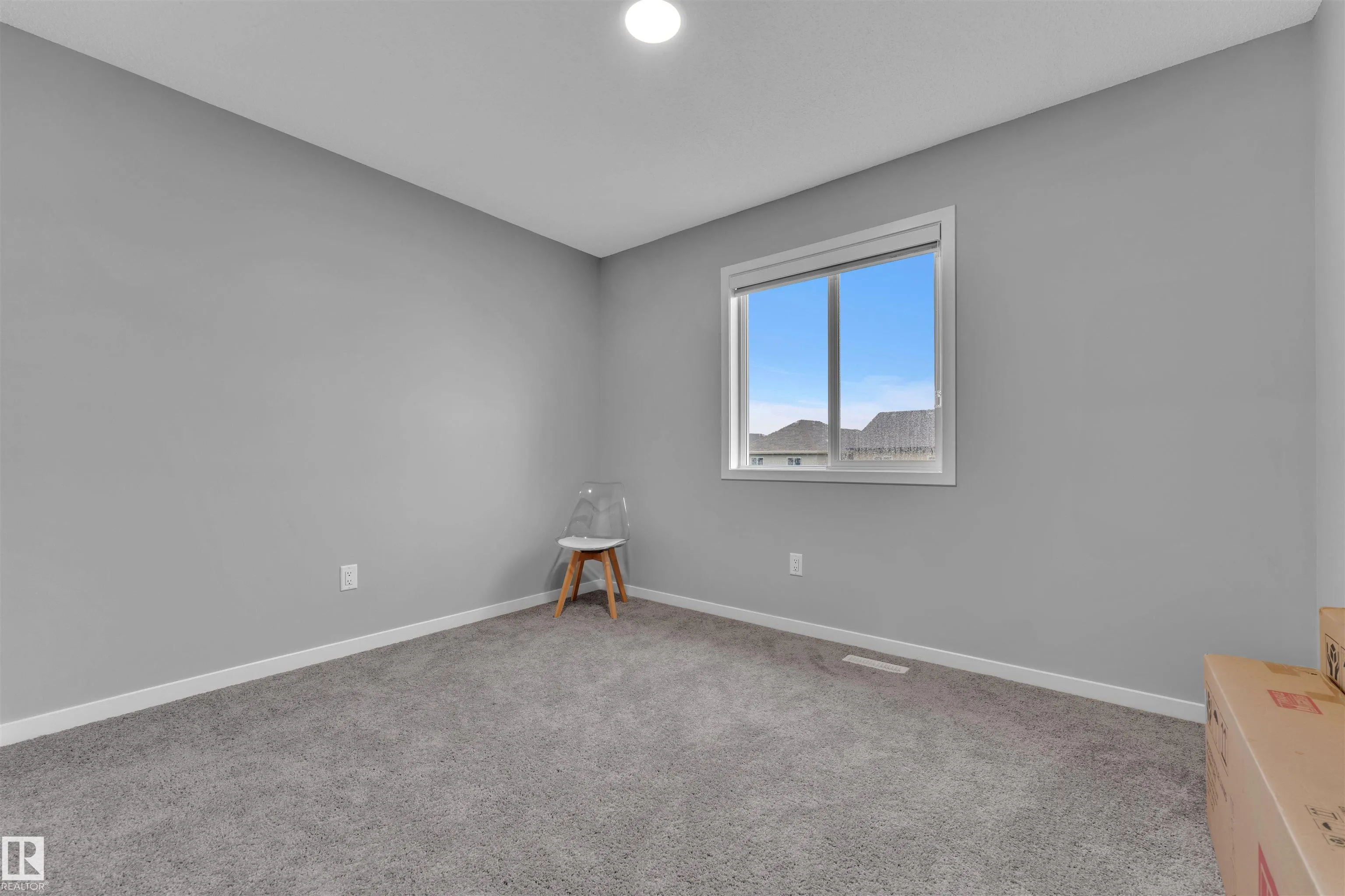8880 CARSON Way