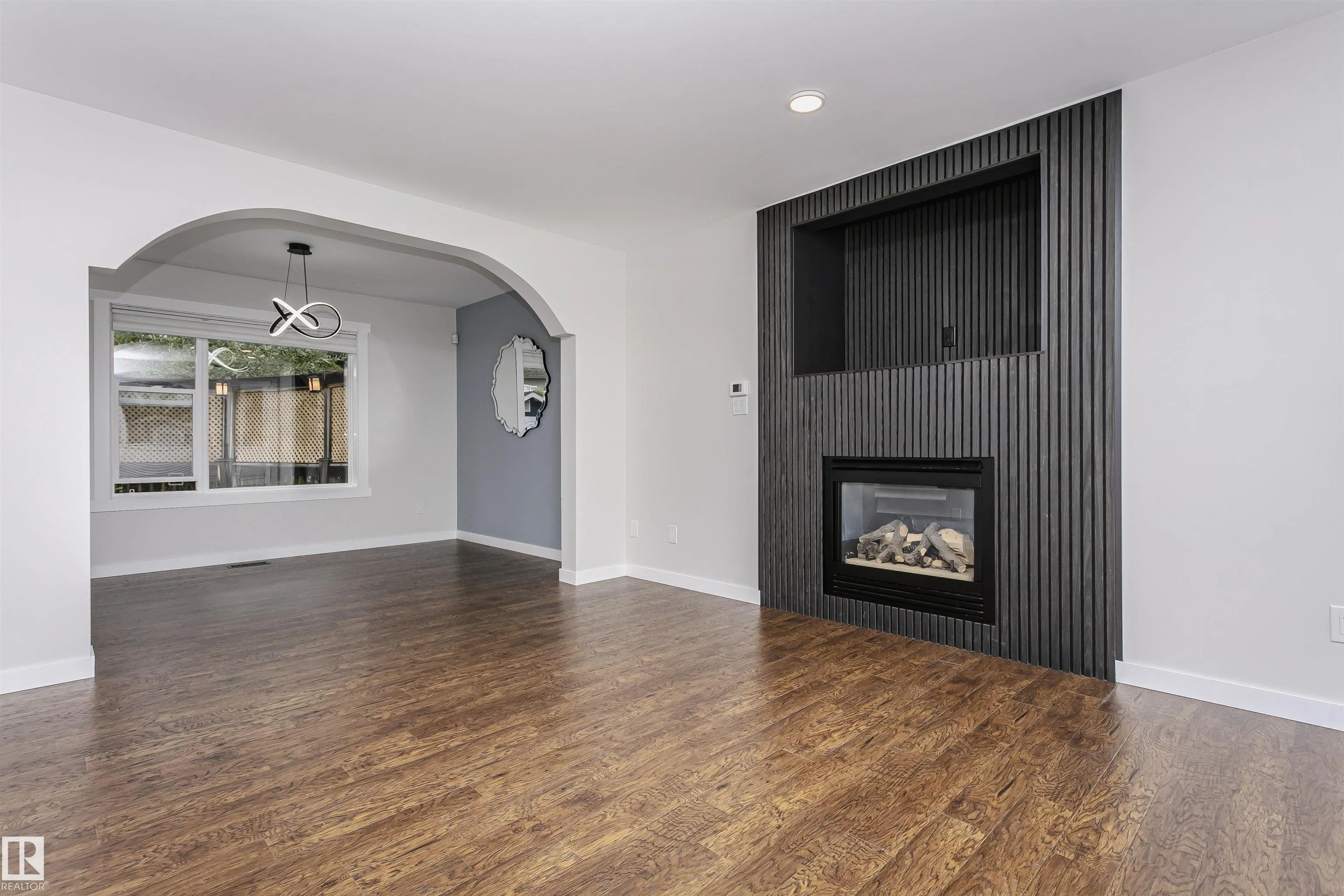 916 NORMANDY Drive