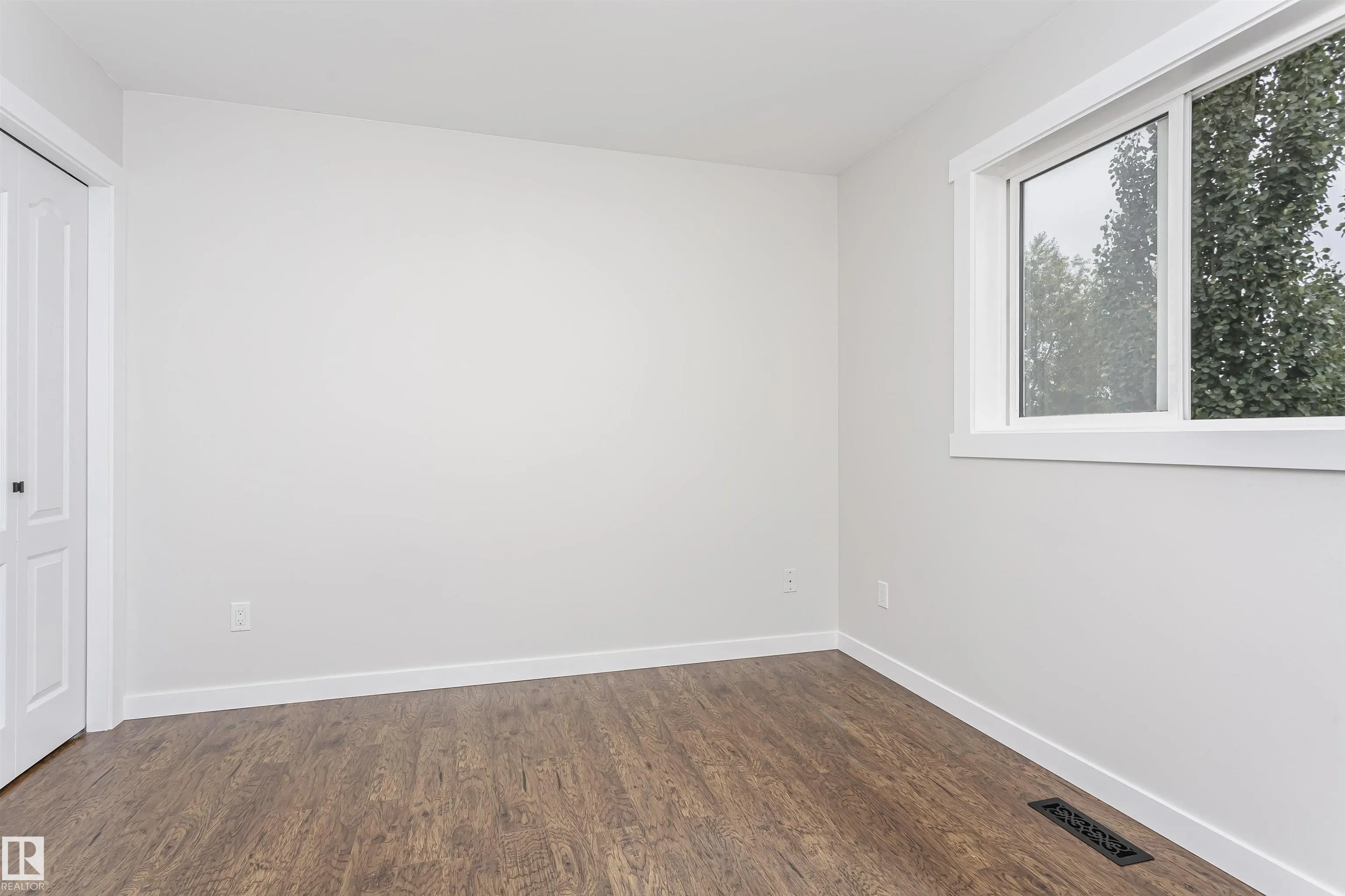 916 NORMANDY Drive