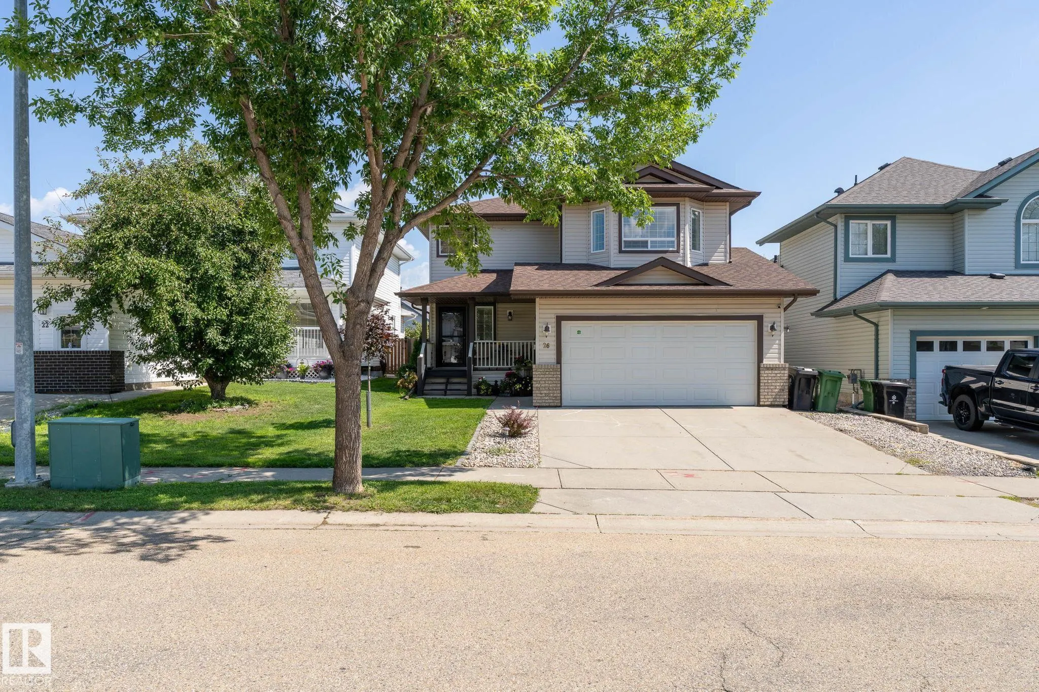 26 WOODBEND Way