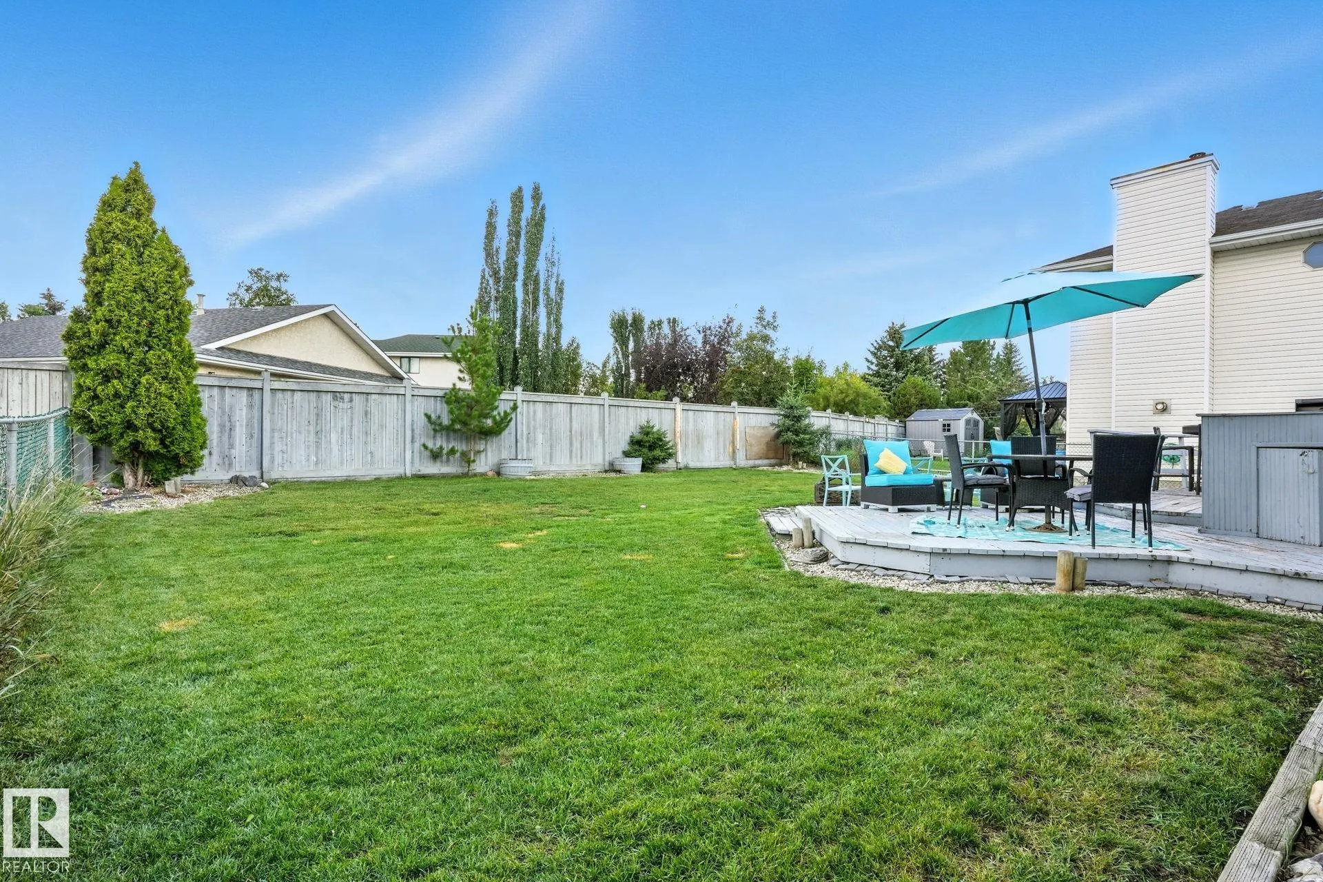 1031 JAMES Crescent