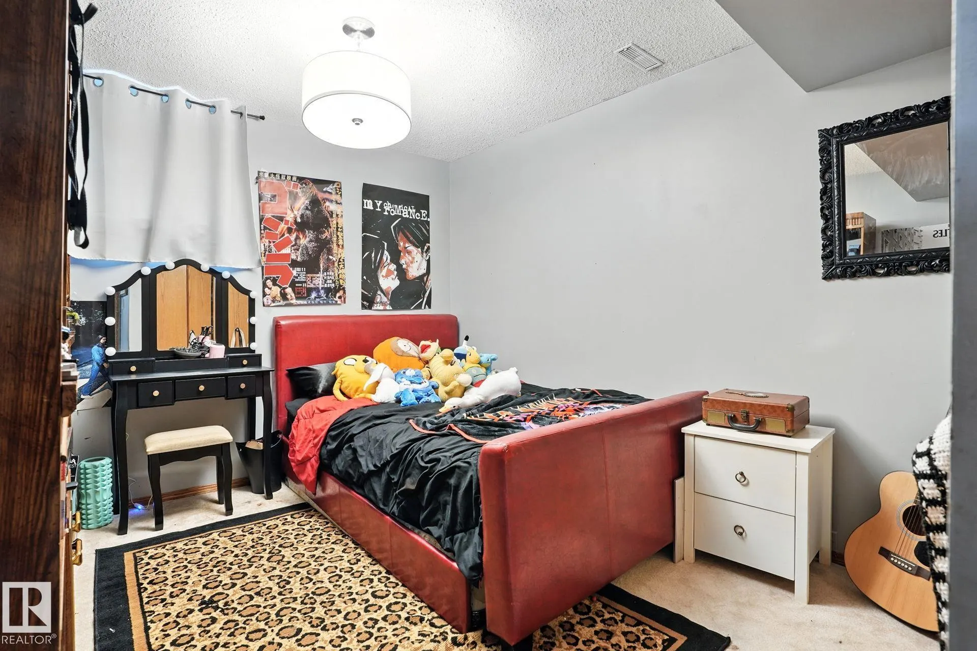 1031 JAMES Crescent