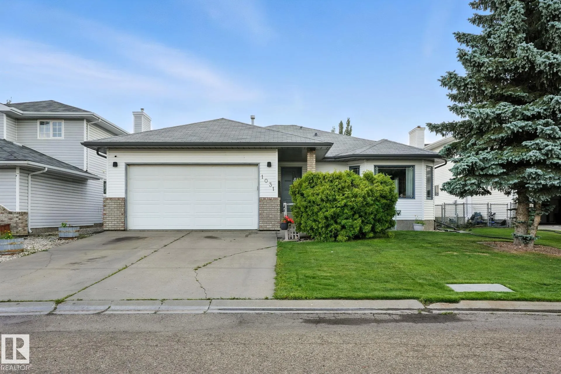 1031 JAMES Crescent