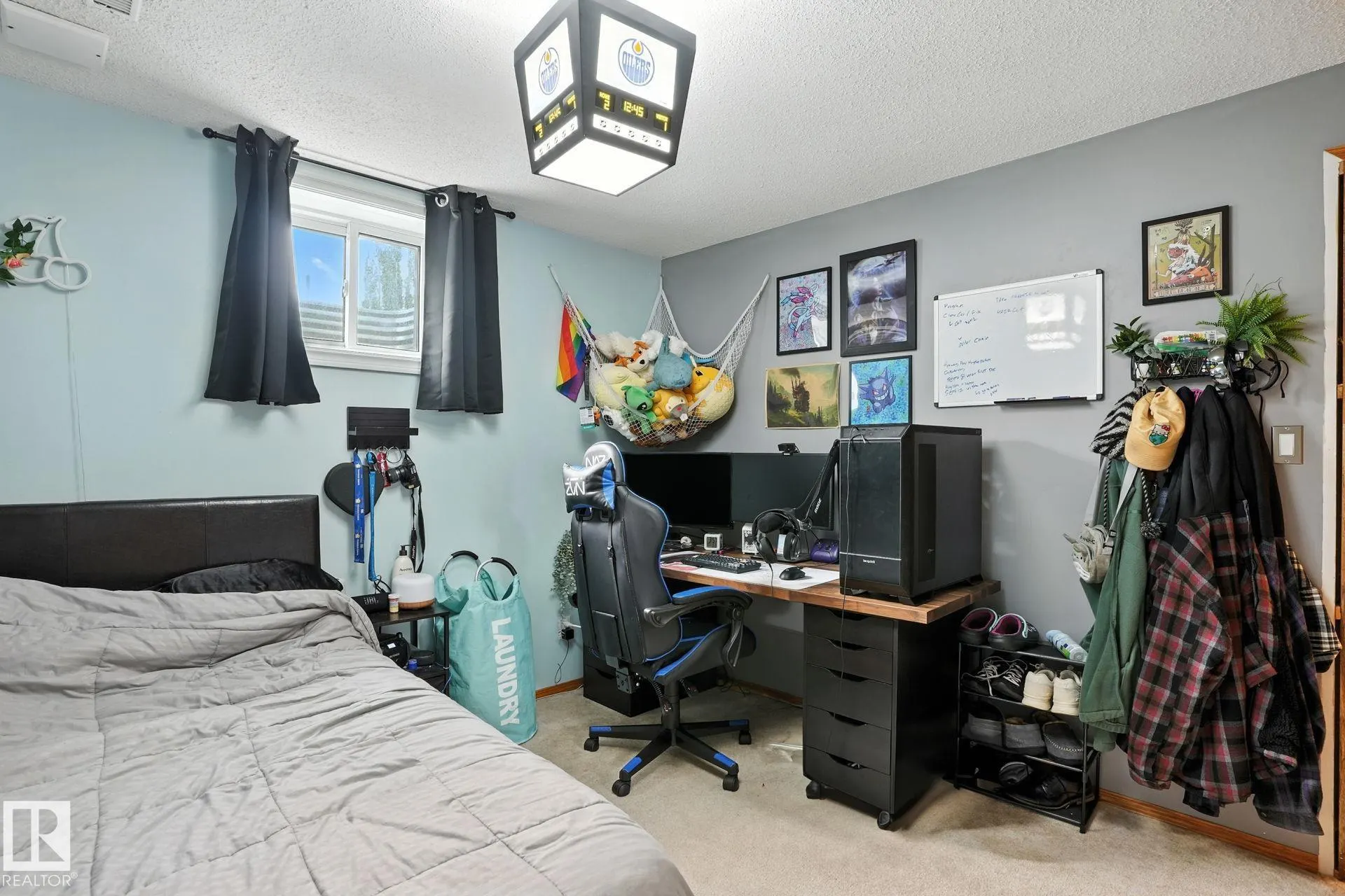 1031 JAMES Crescent