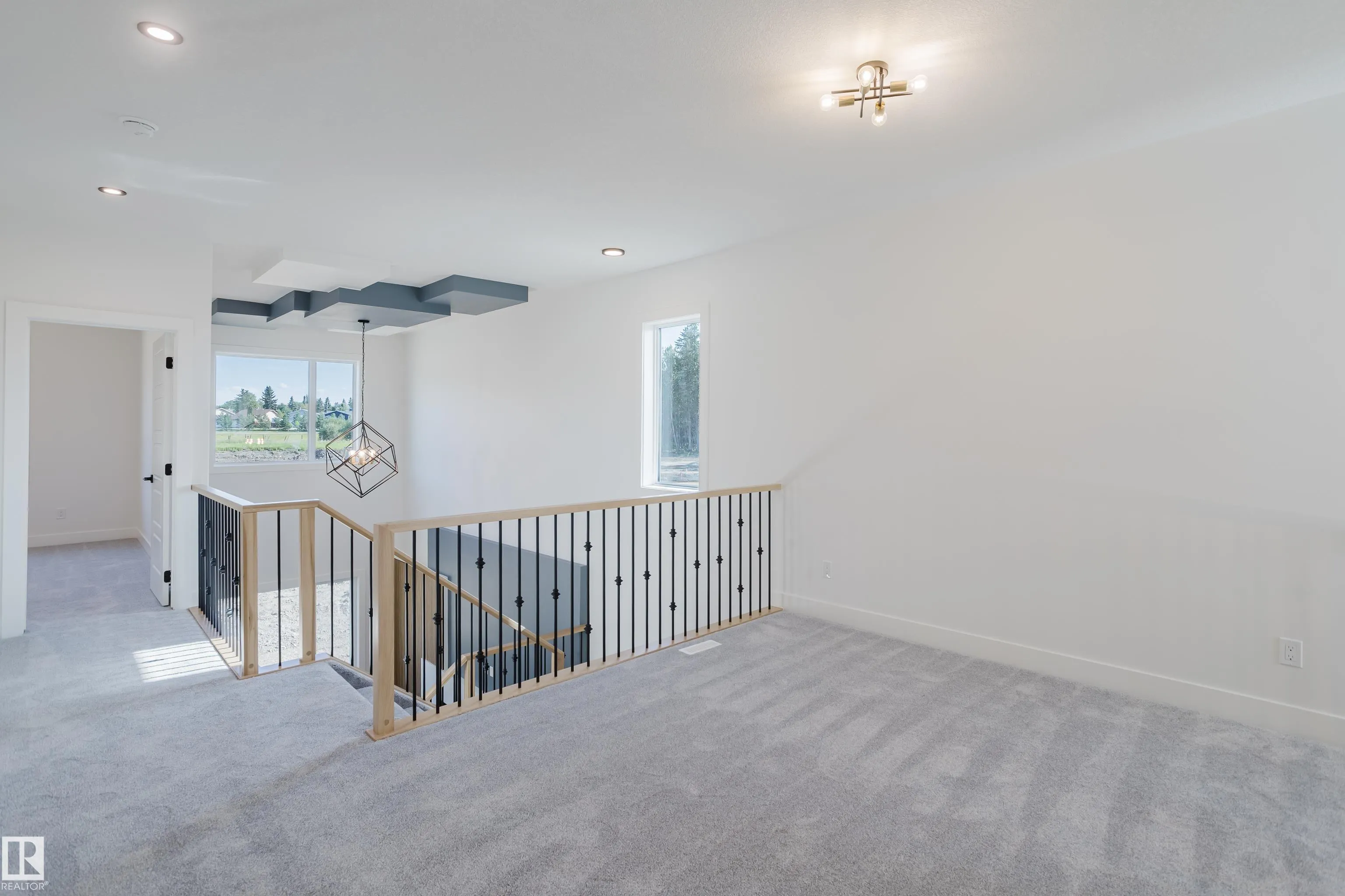 35 MEADOWGROVE Lane