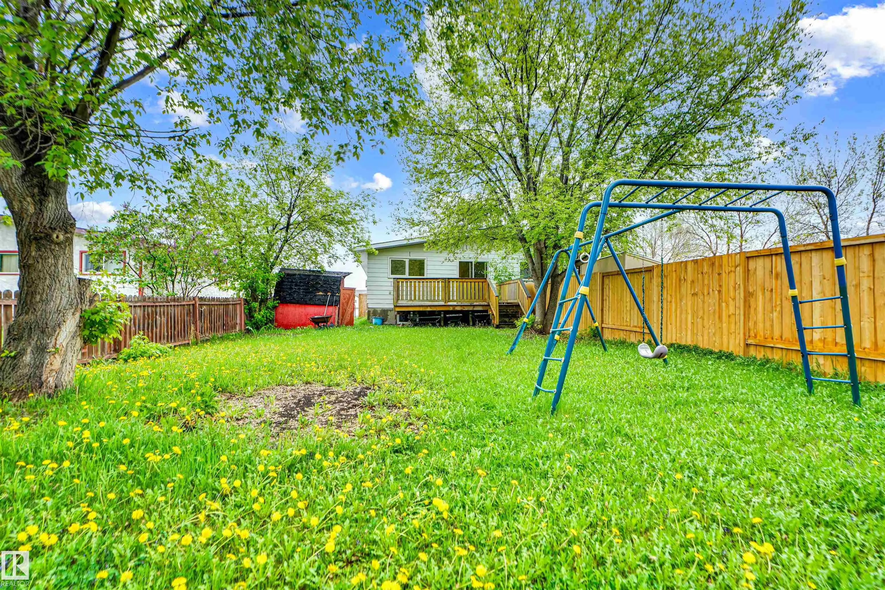 3806 85 Street