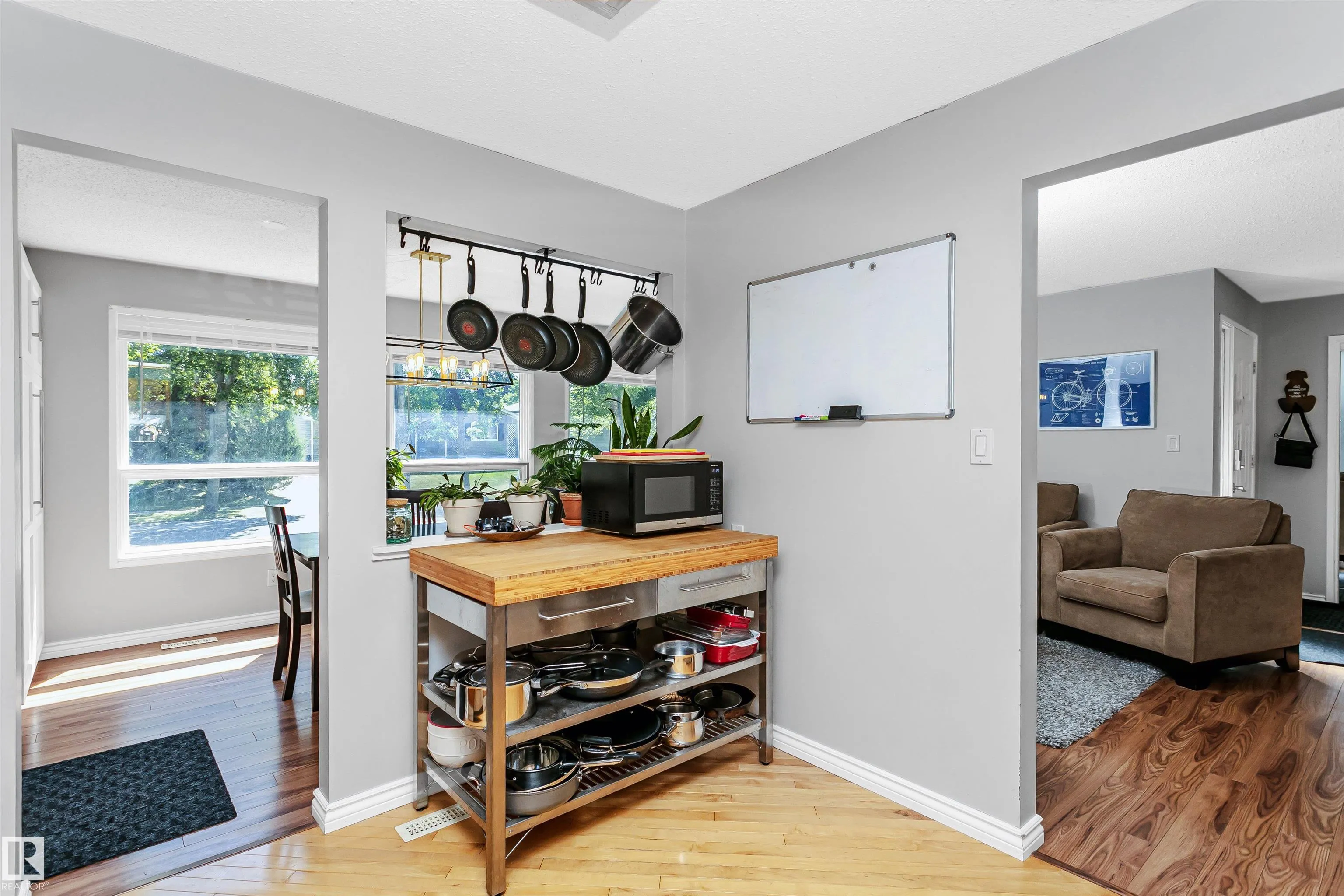 20 ASH Crescent