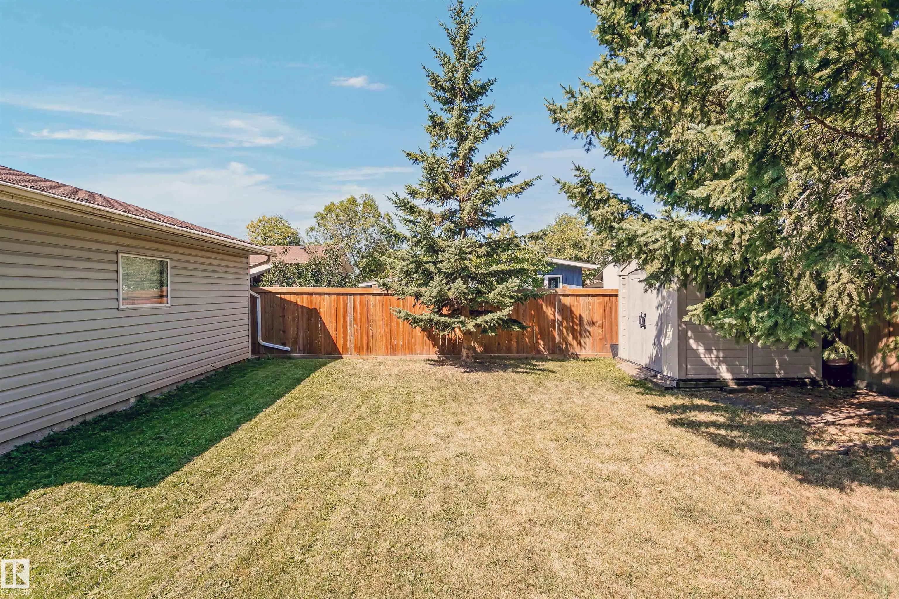 20 ASH Crescent