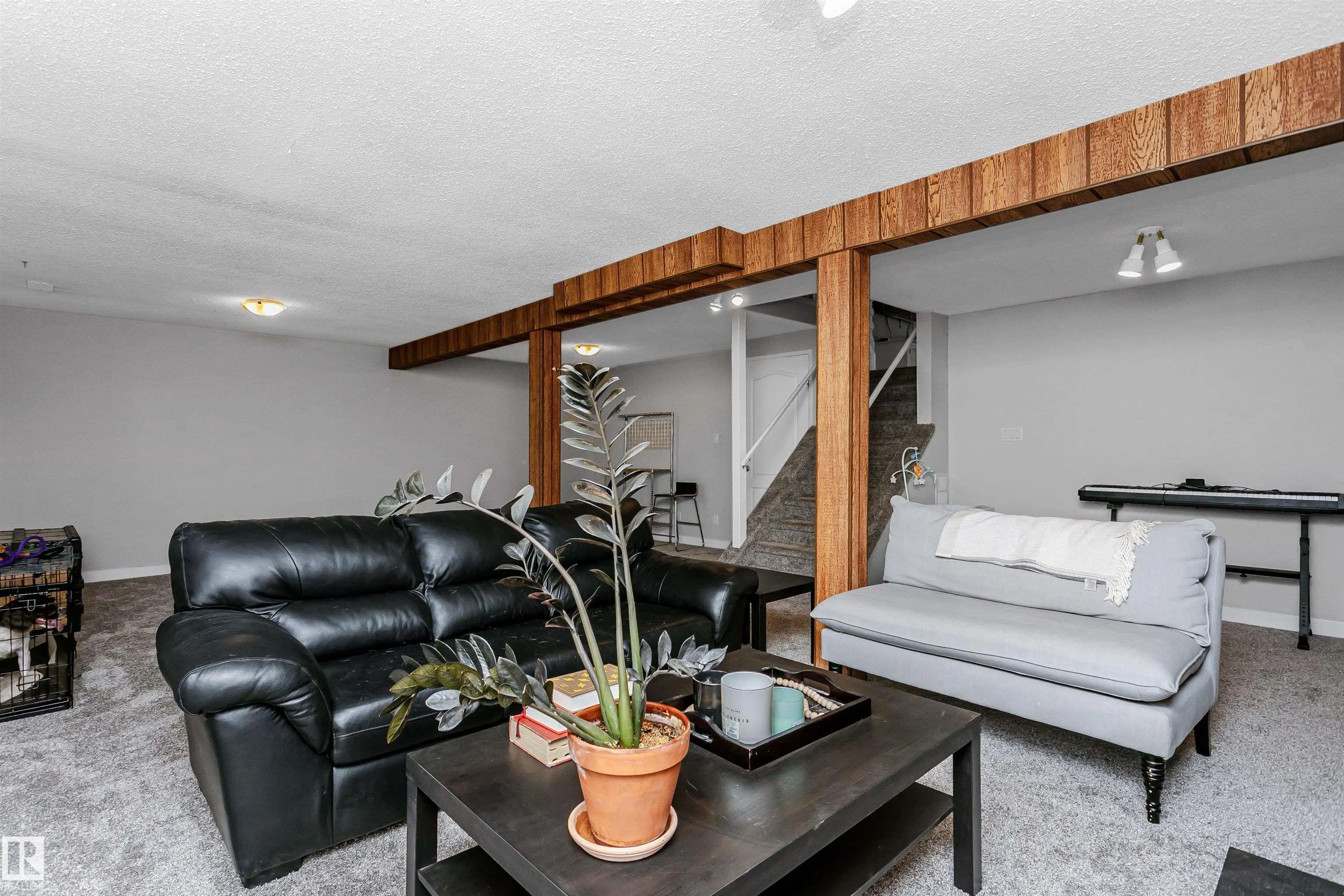 20 ASH Crescent