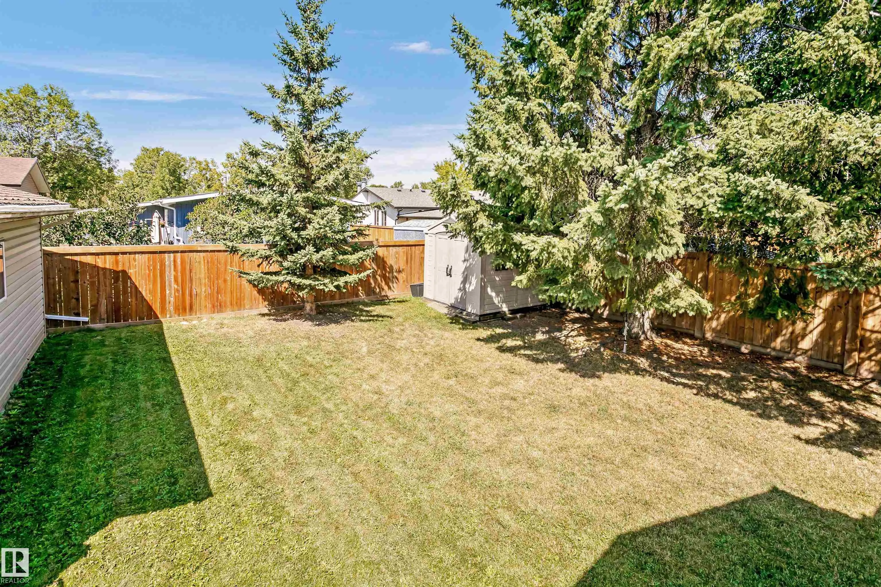 20 ASH Crescent