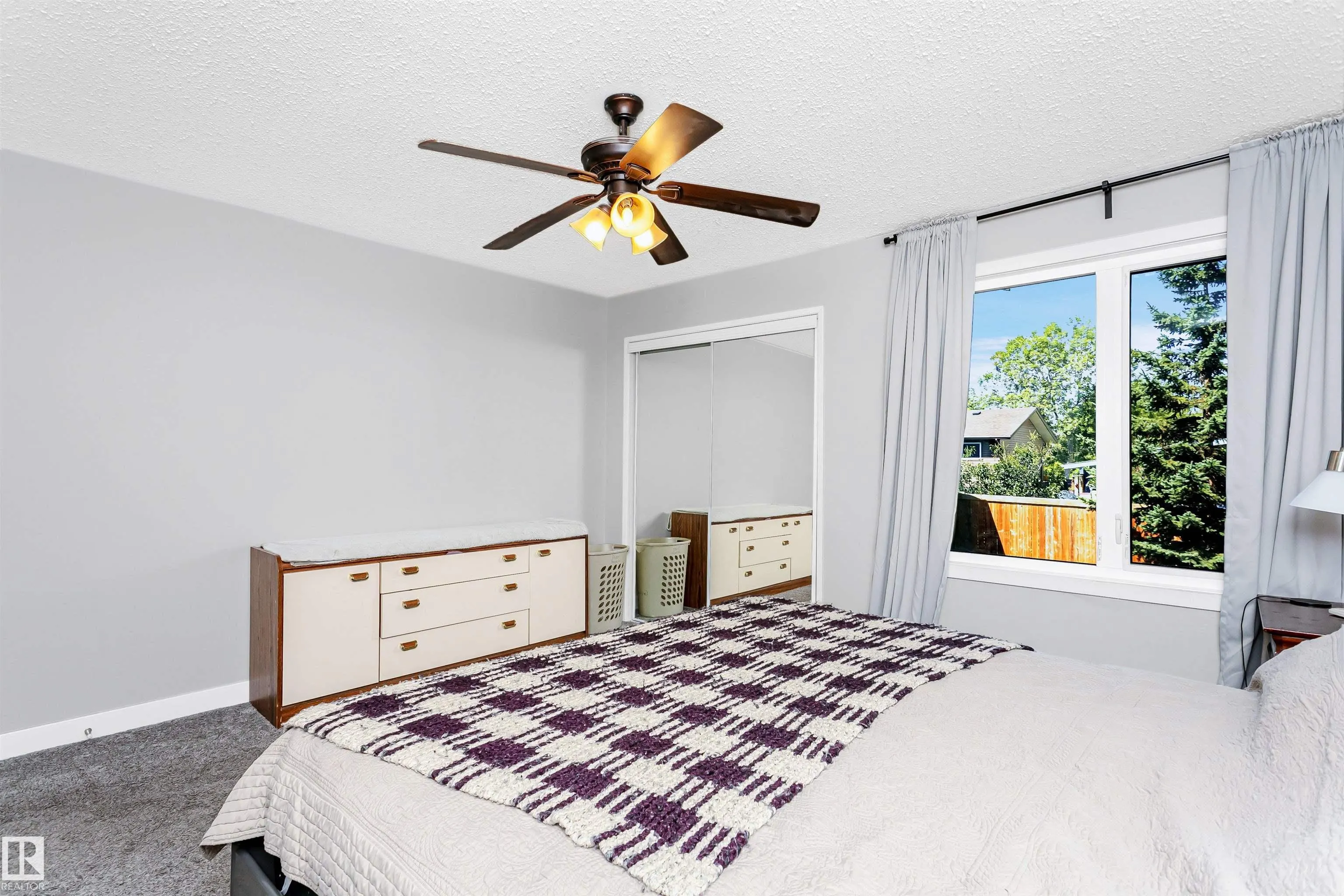20 ASH Crescent