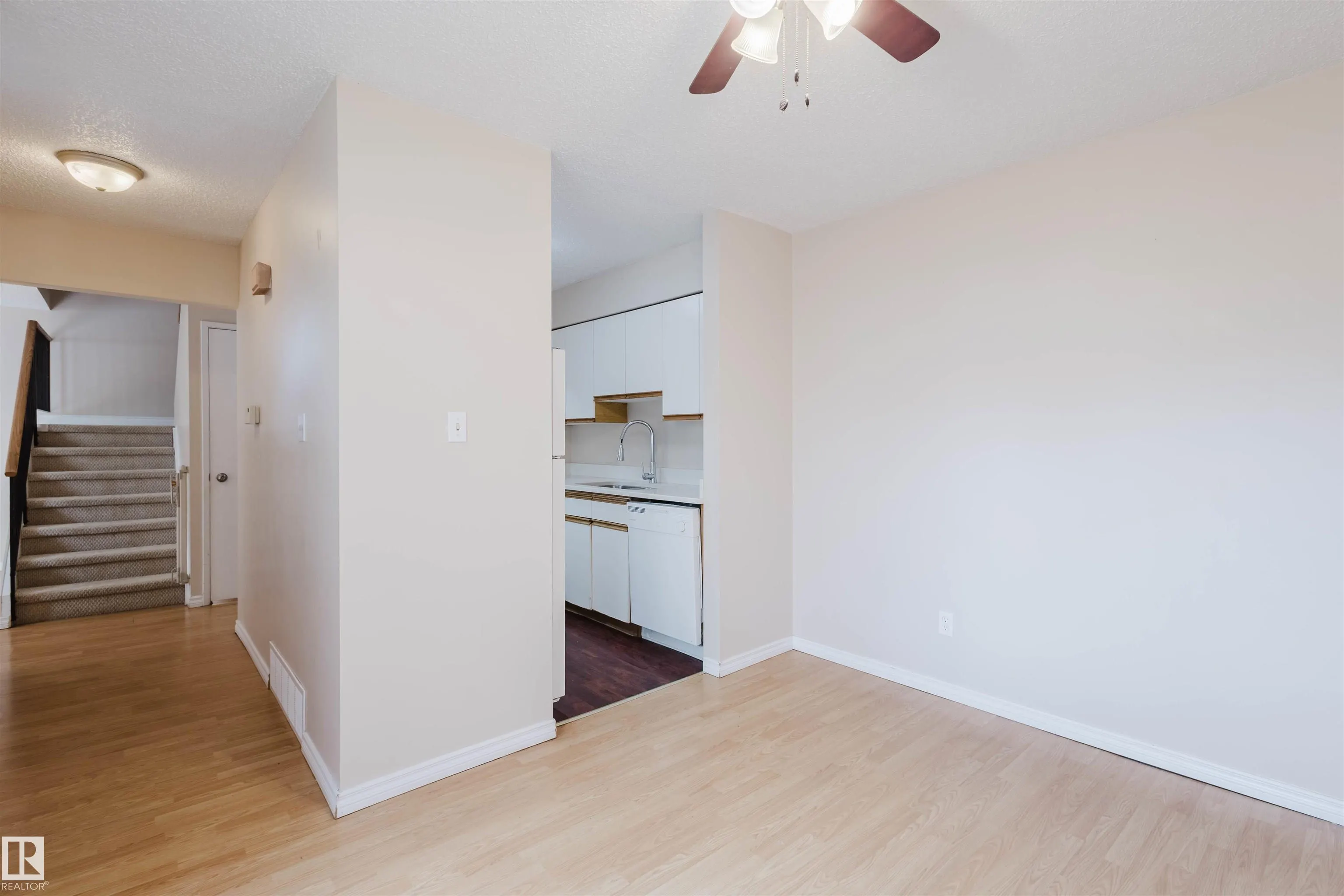 14827 B RIVERBEND Road