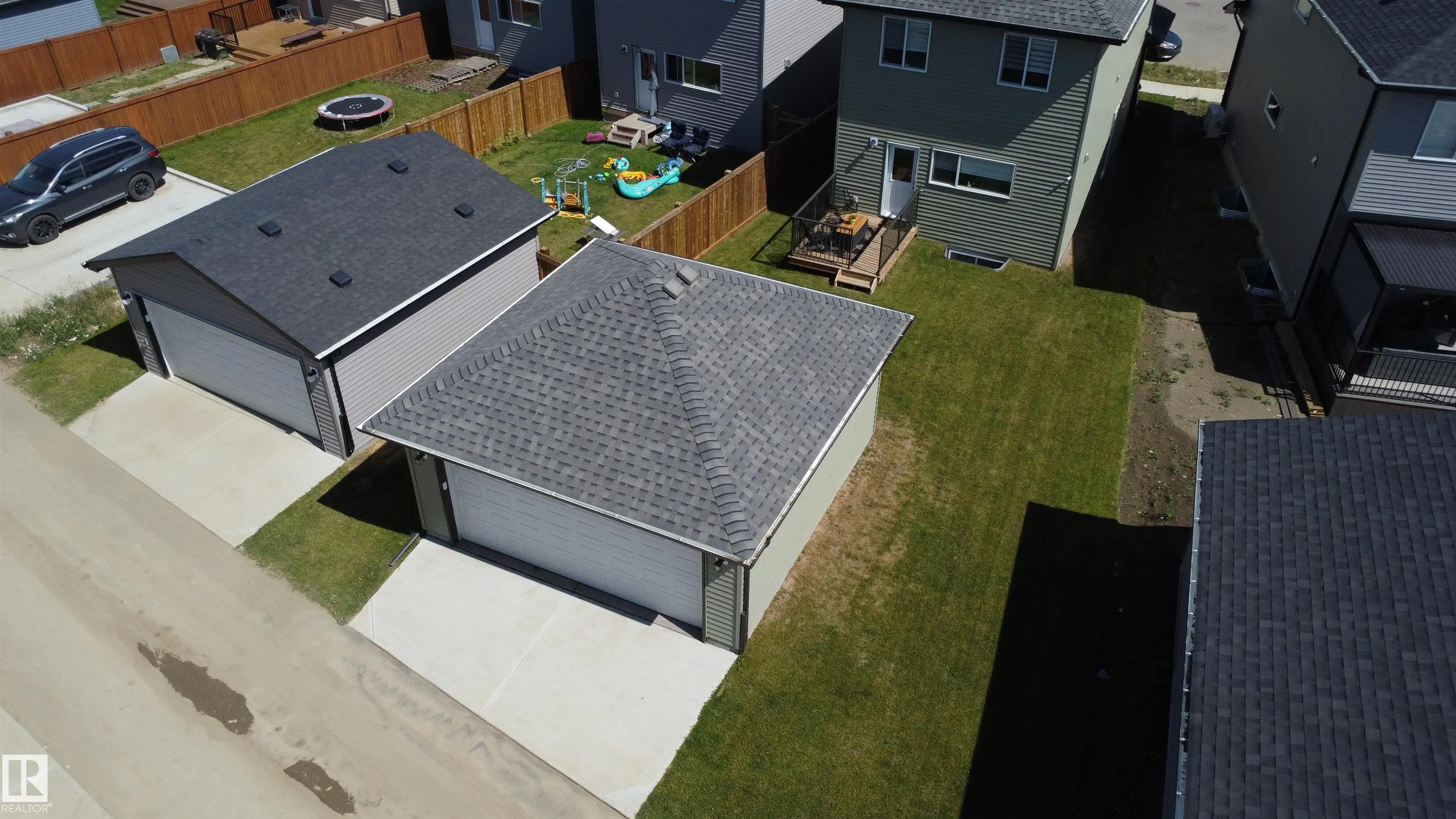 49 TILIA Place