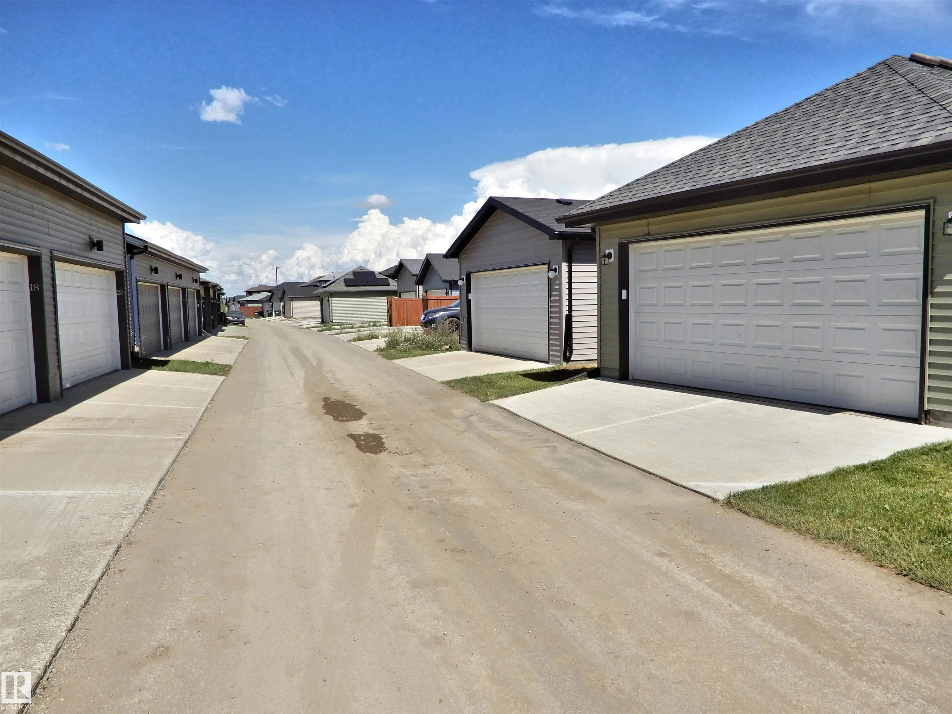 49 TILIA Place