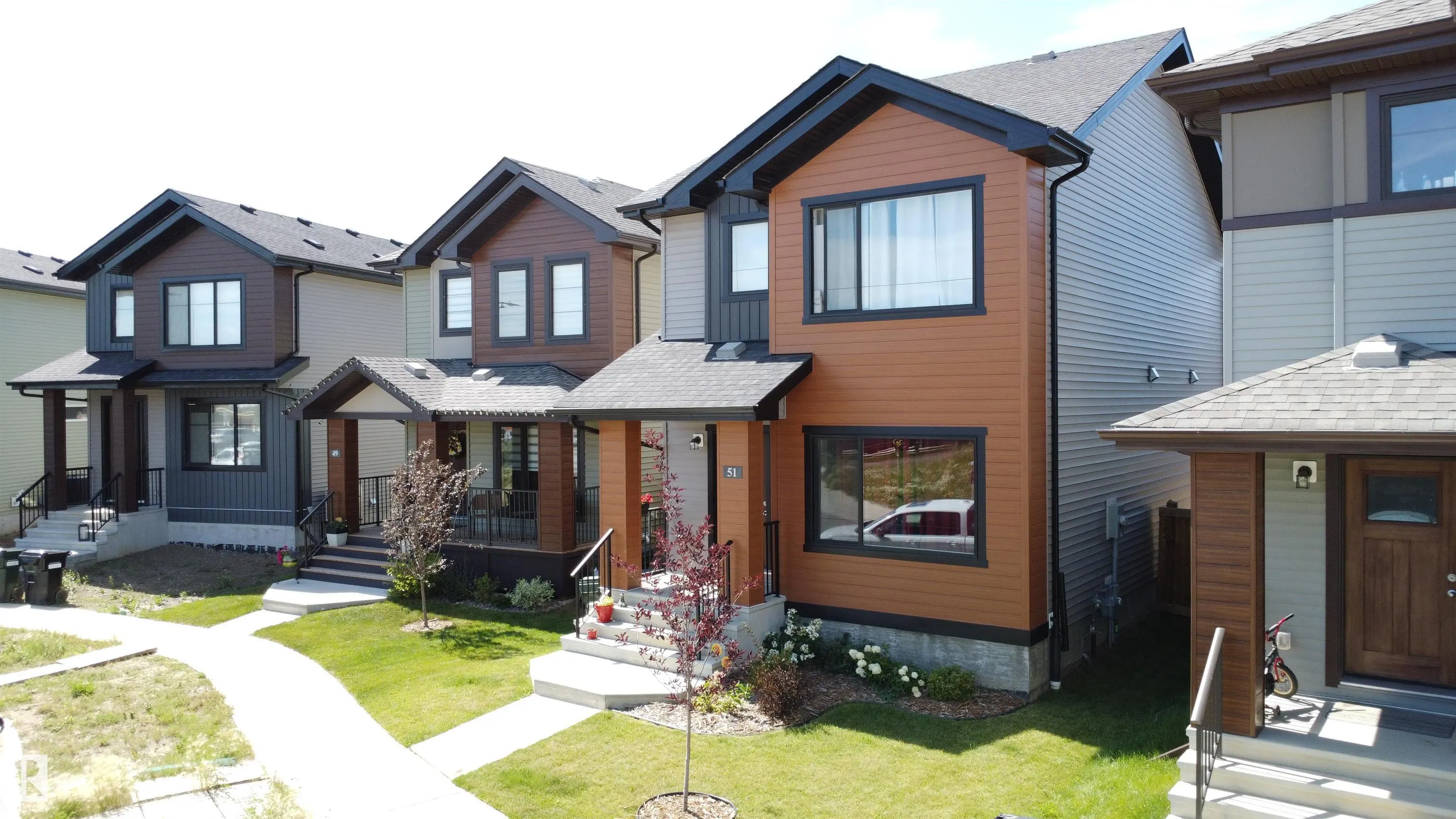 49 TILIA Place