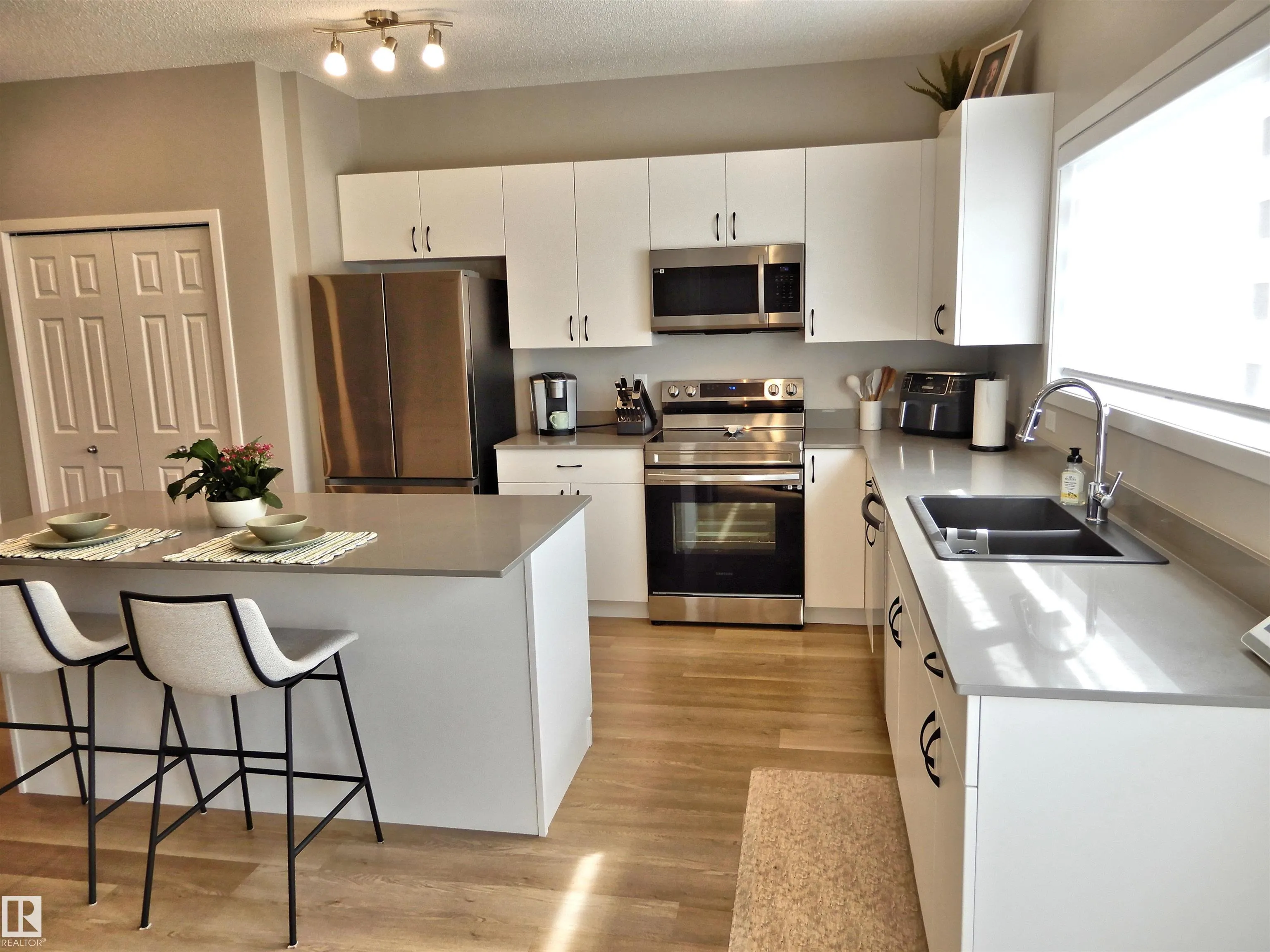 49 TILIA Place