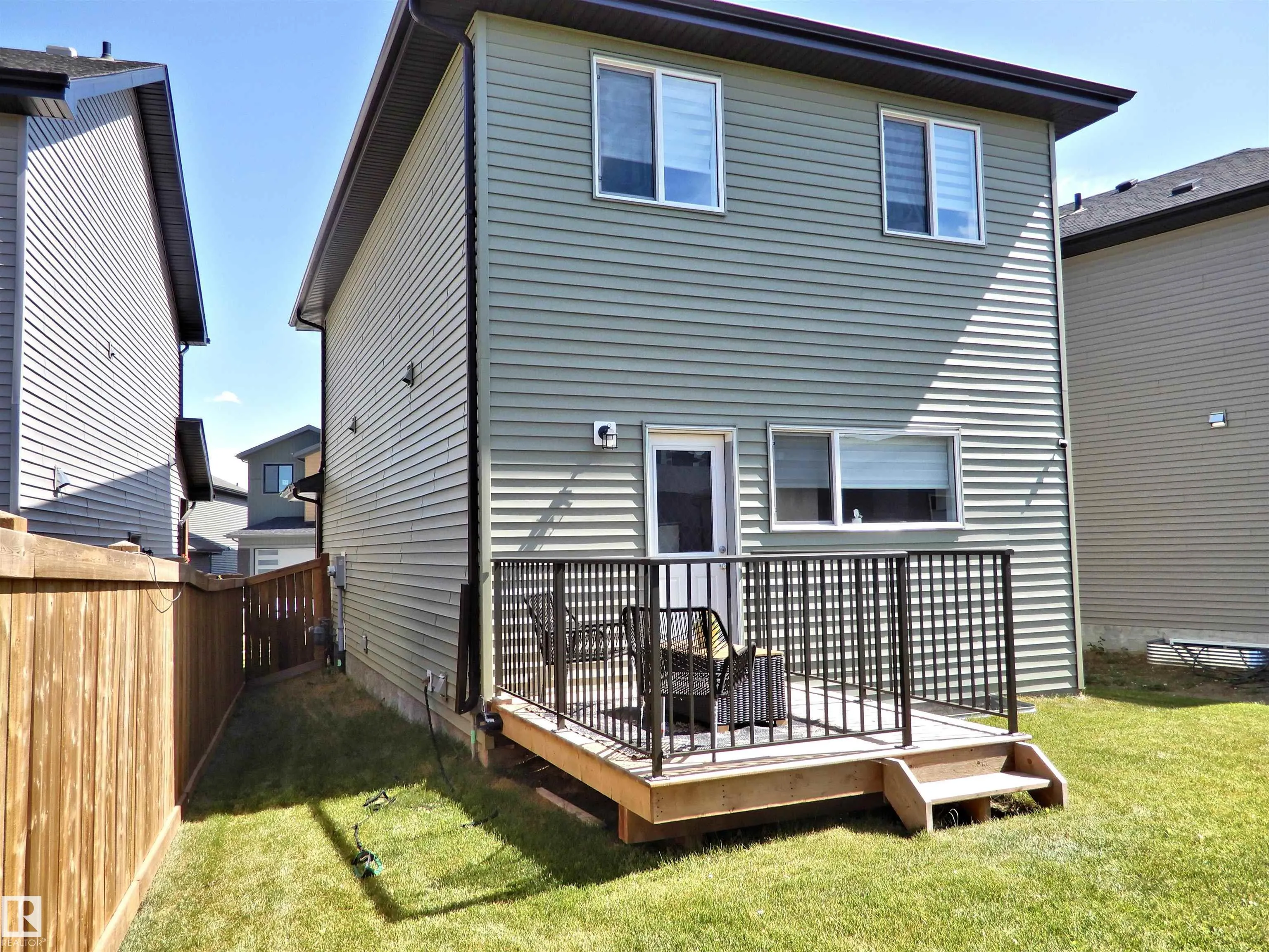 49 TILIA Place