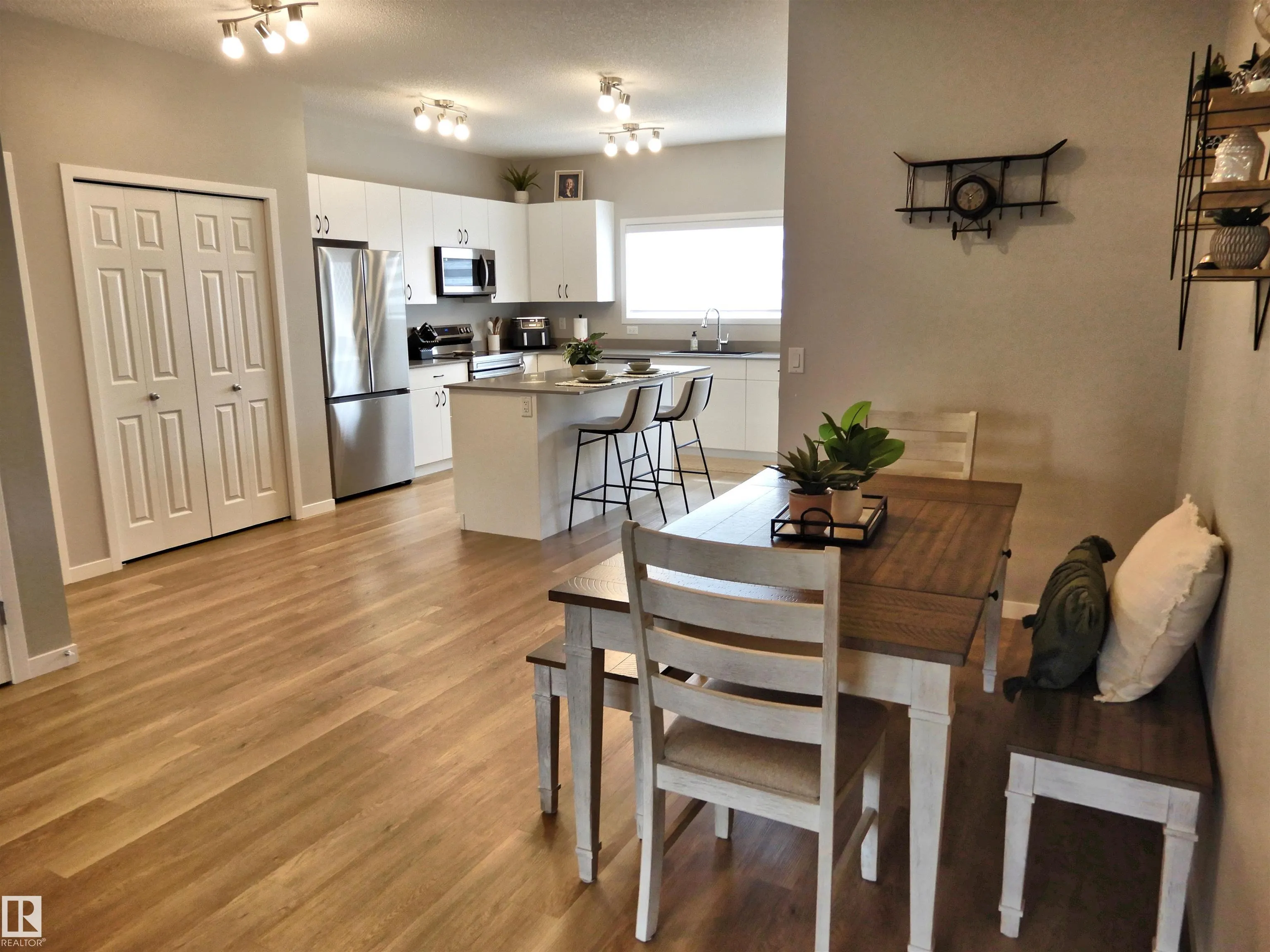 49 TILIA Place