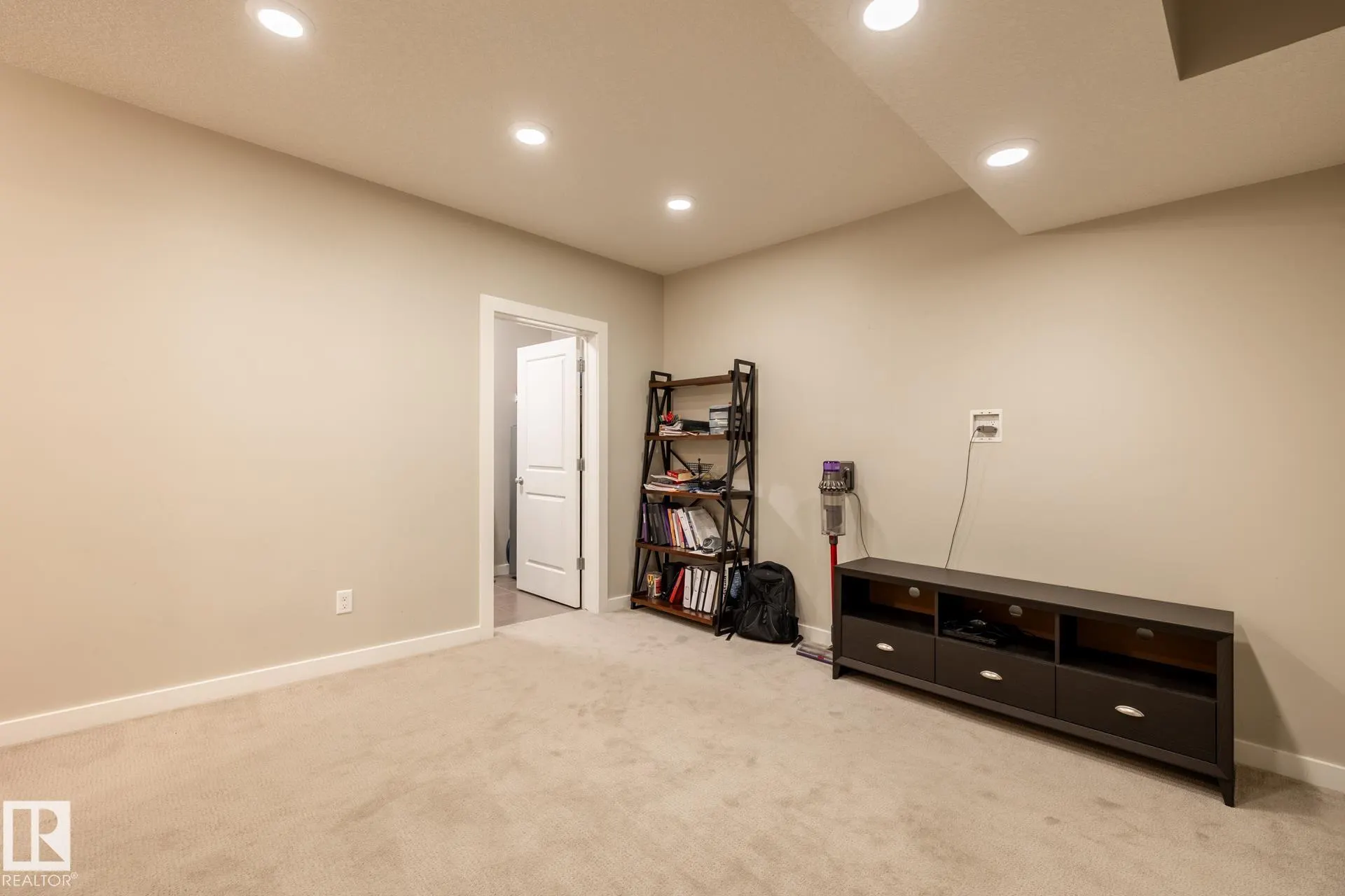 7403 COLONEL MEWBURN Road