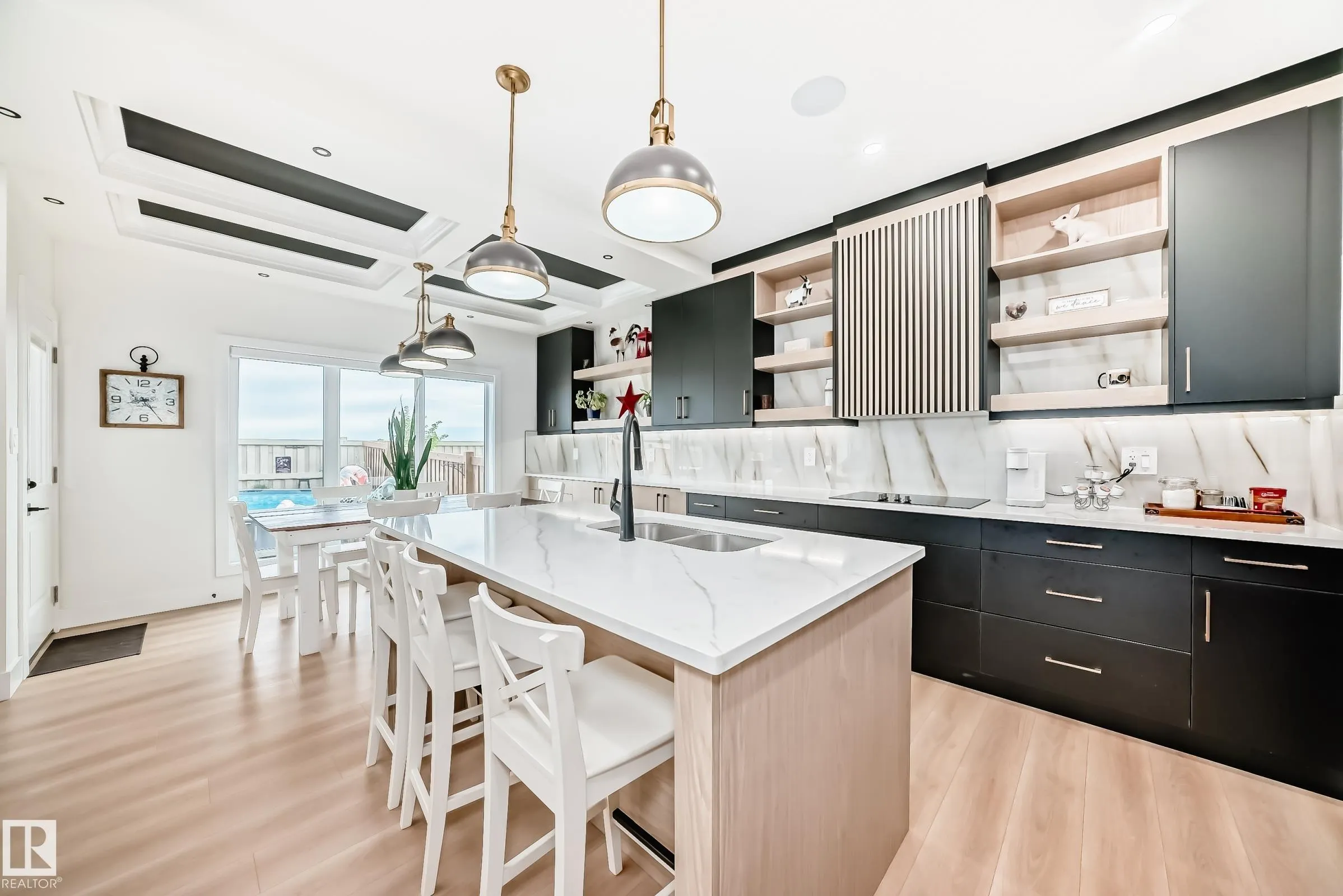 14 EDGEFIELD Way