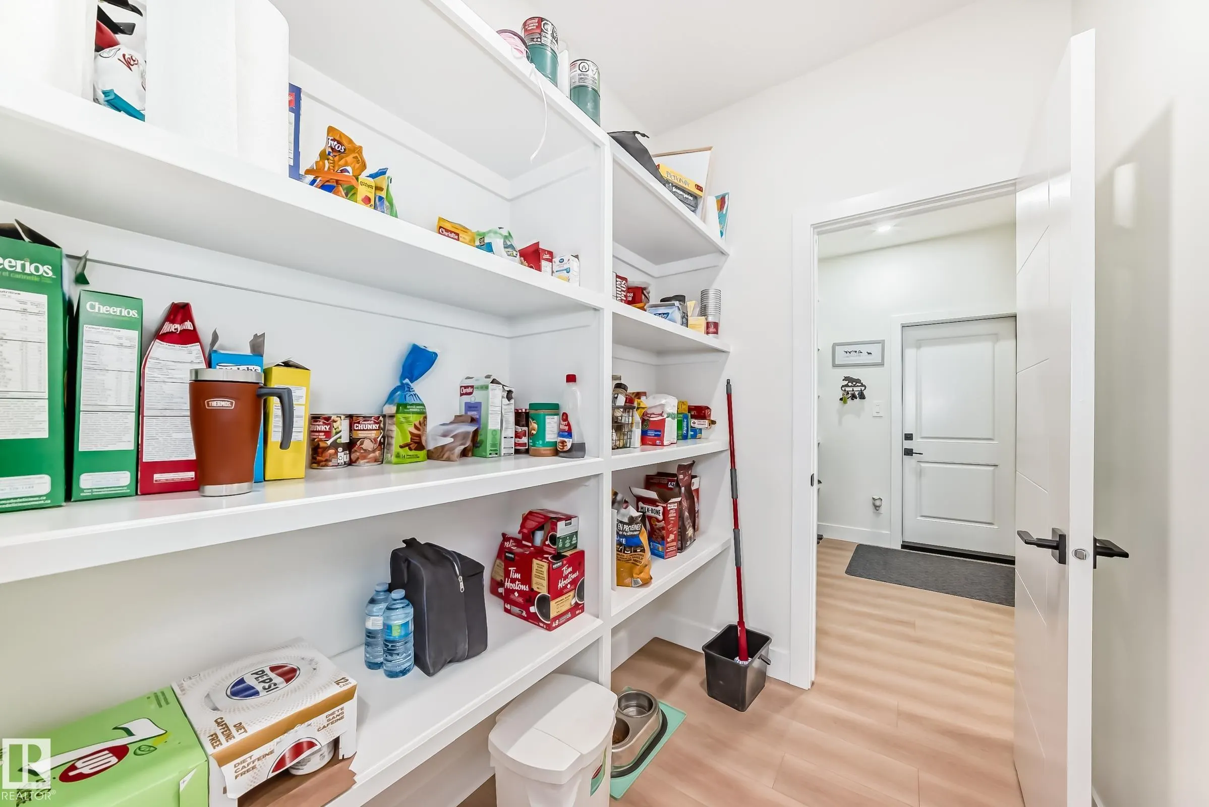 14 EDGEFIELD Way
