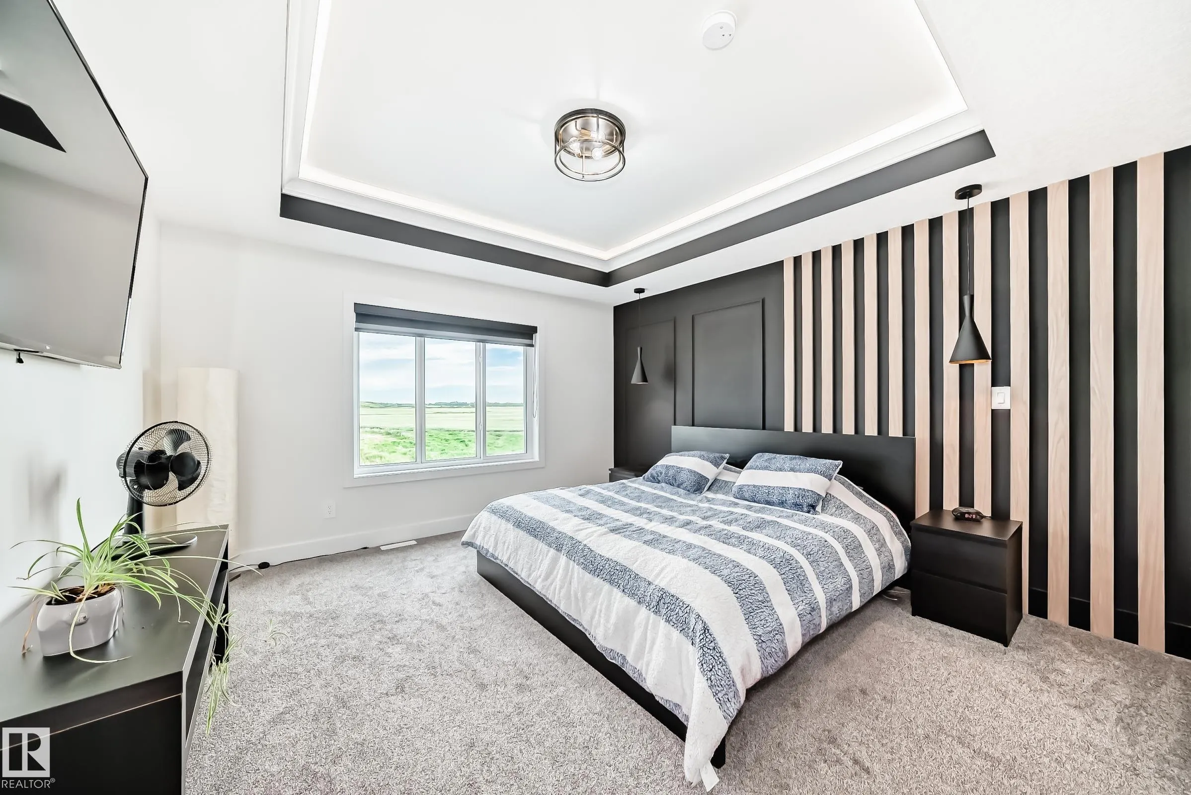 14 EDGEFIELD Way