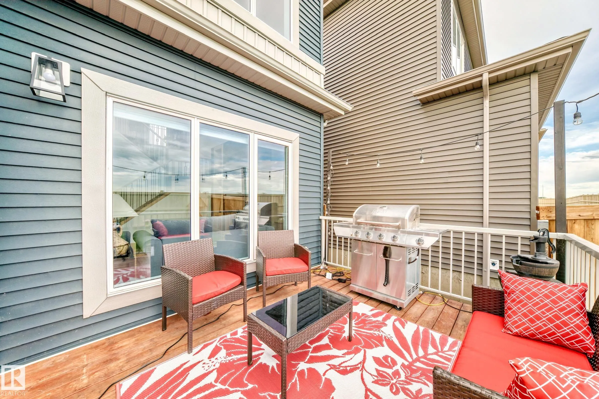 14 EDGEFIELD Way