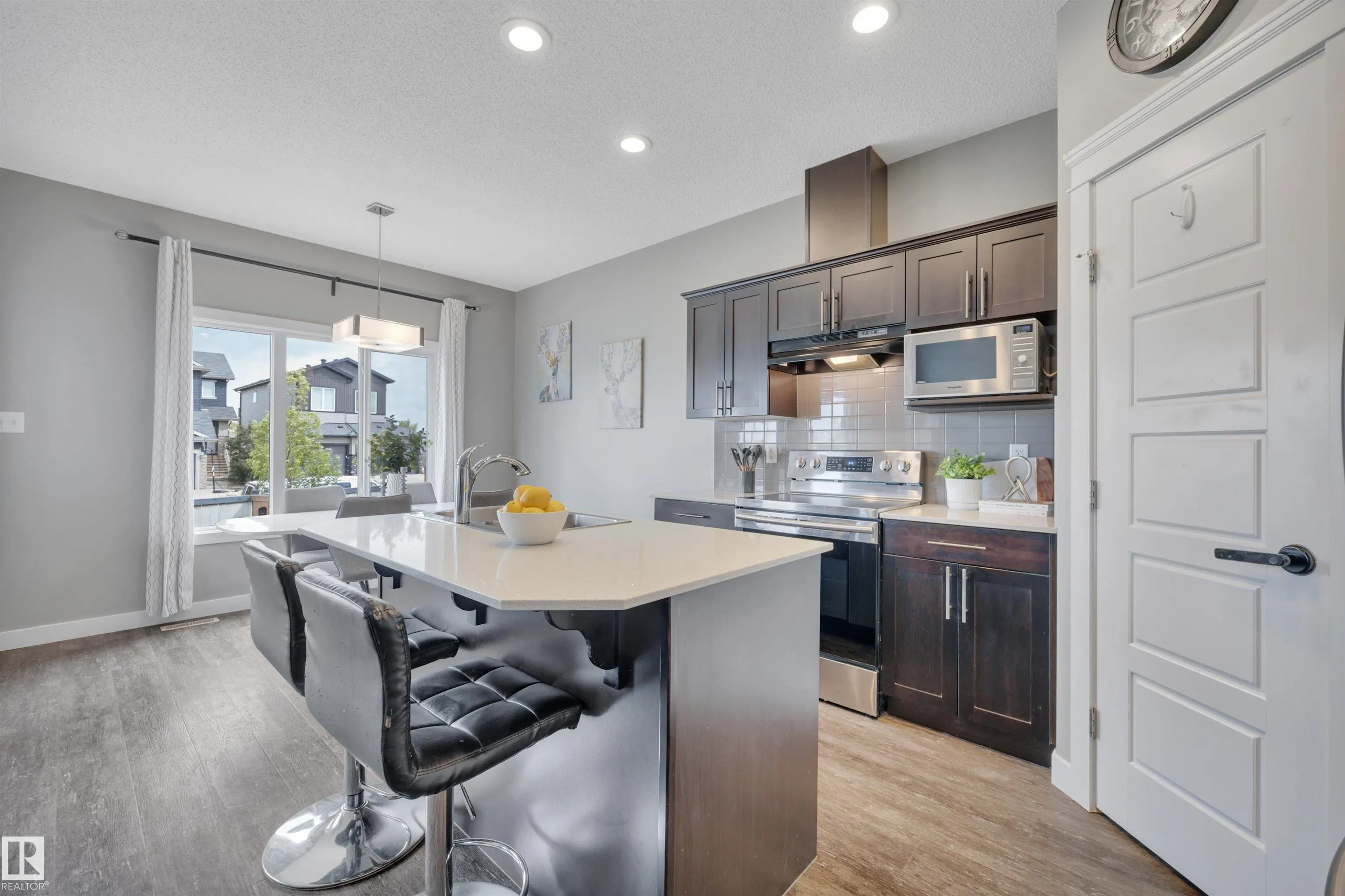 27 MCLEAN Court