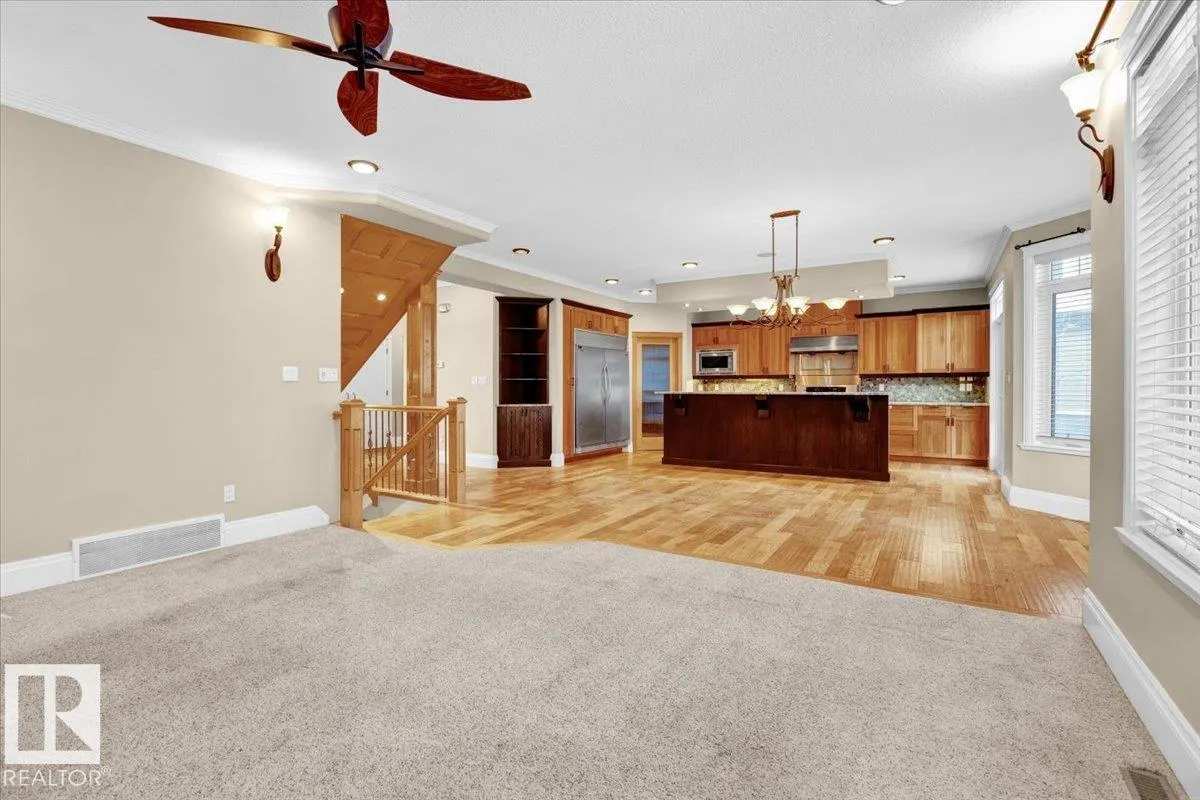 27 KINGDOM Place