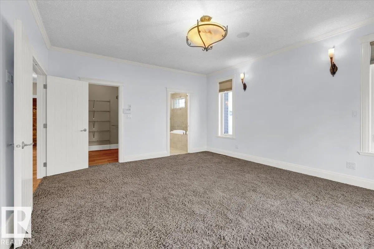 27 KINGDOM Place