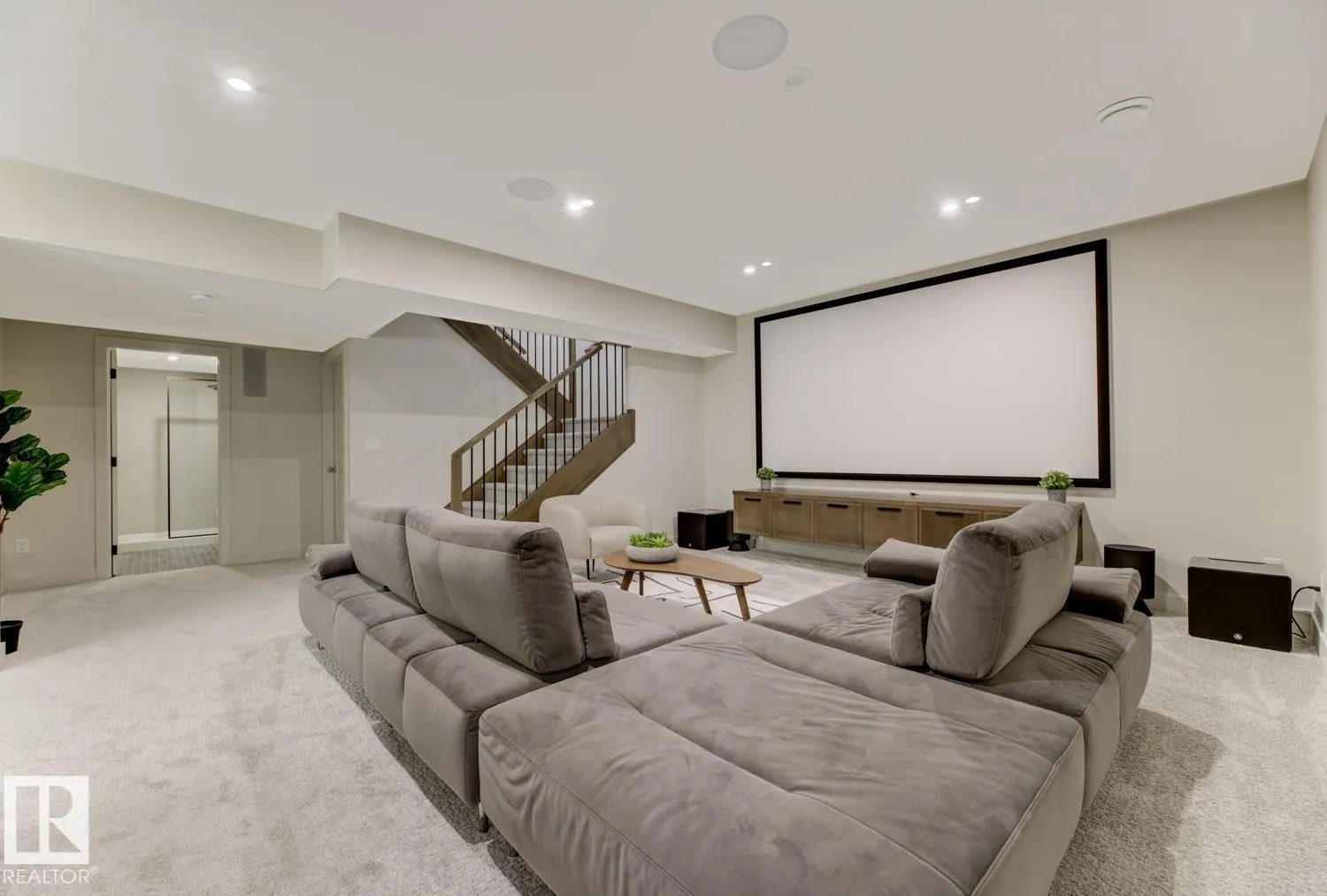 6038 CRAWFORD Drive