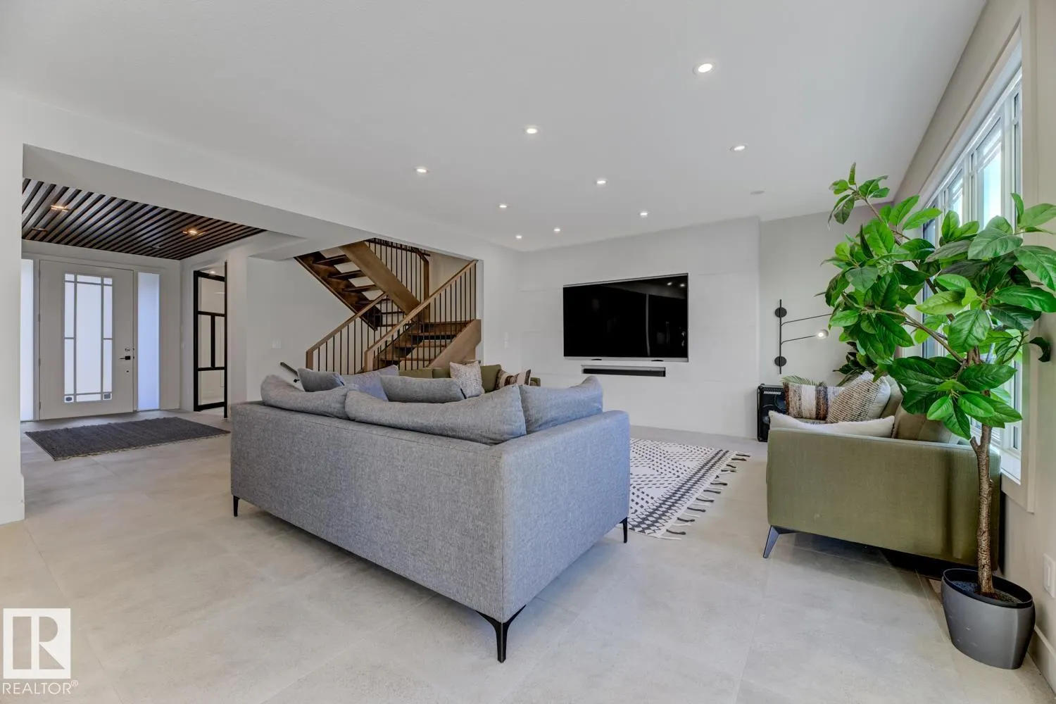 6038 CRAWFORD Drive