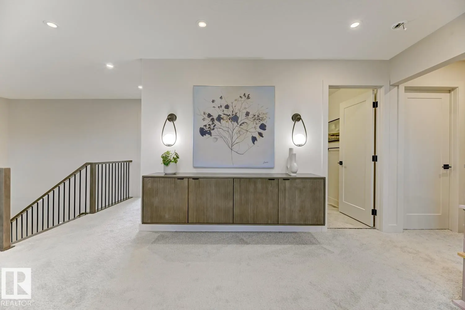 6038 CRAWFORD Drive