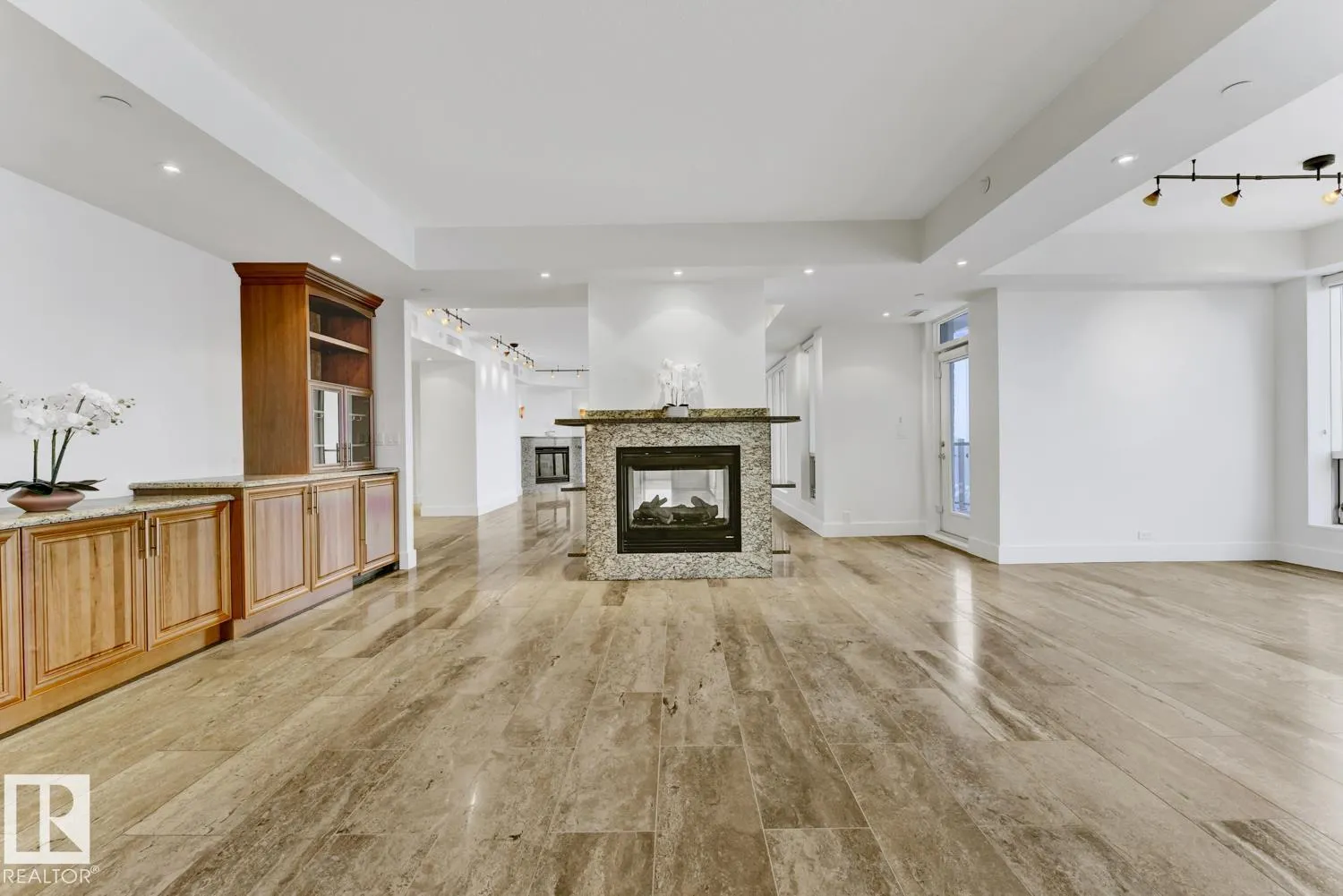 10035 SASKATCHEWAN Drive